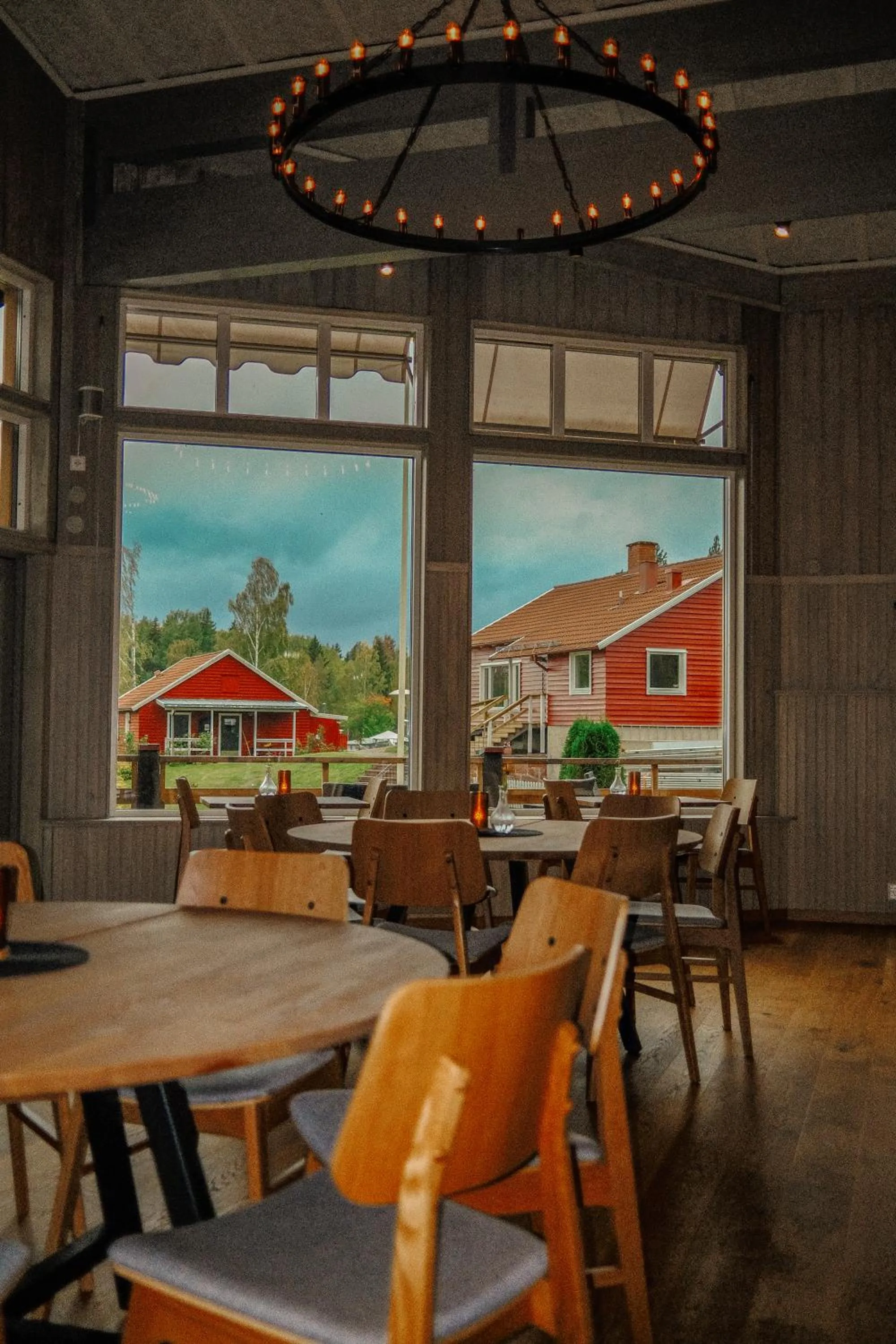 Restaurant/places to eat in Barken Lodge