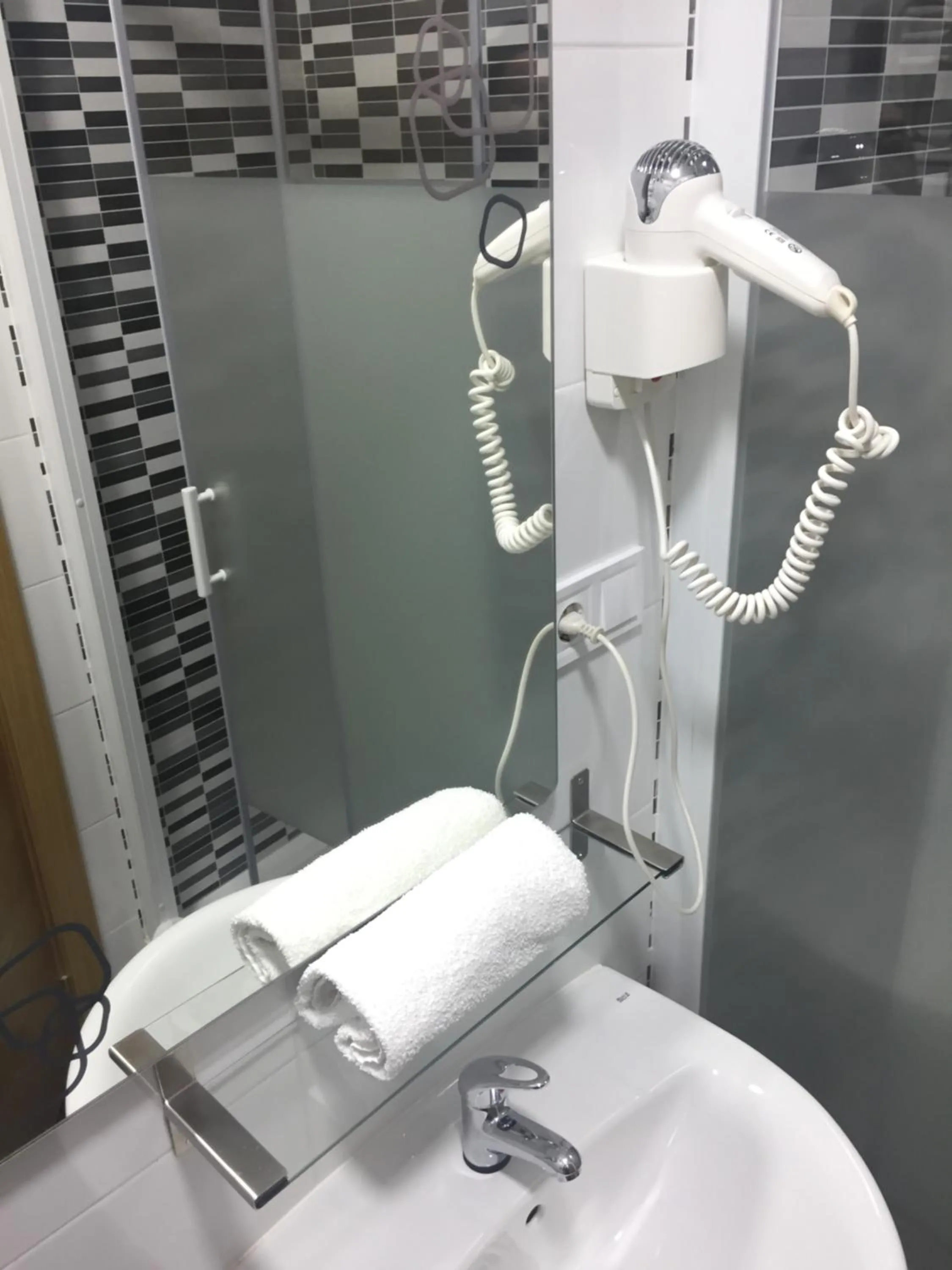 Bathroom in JQC Rooms