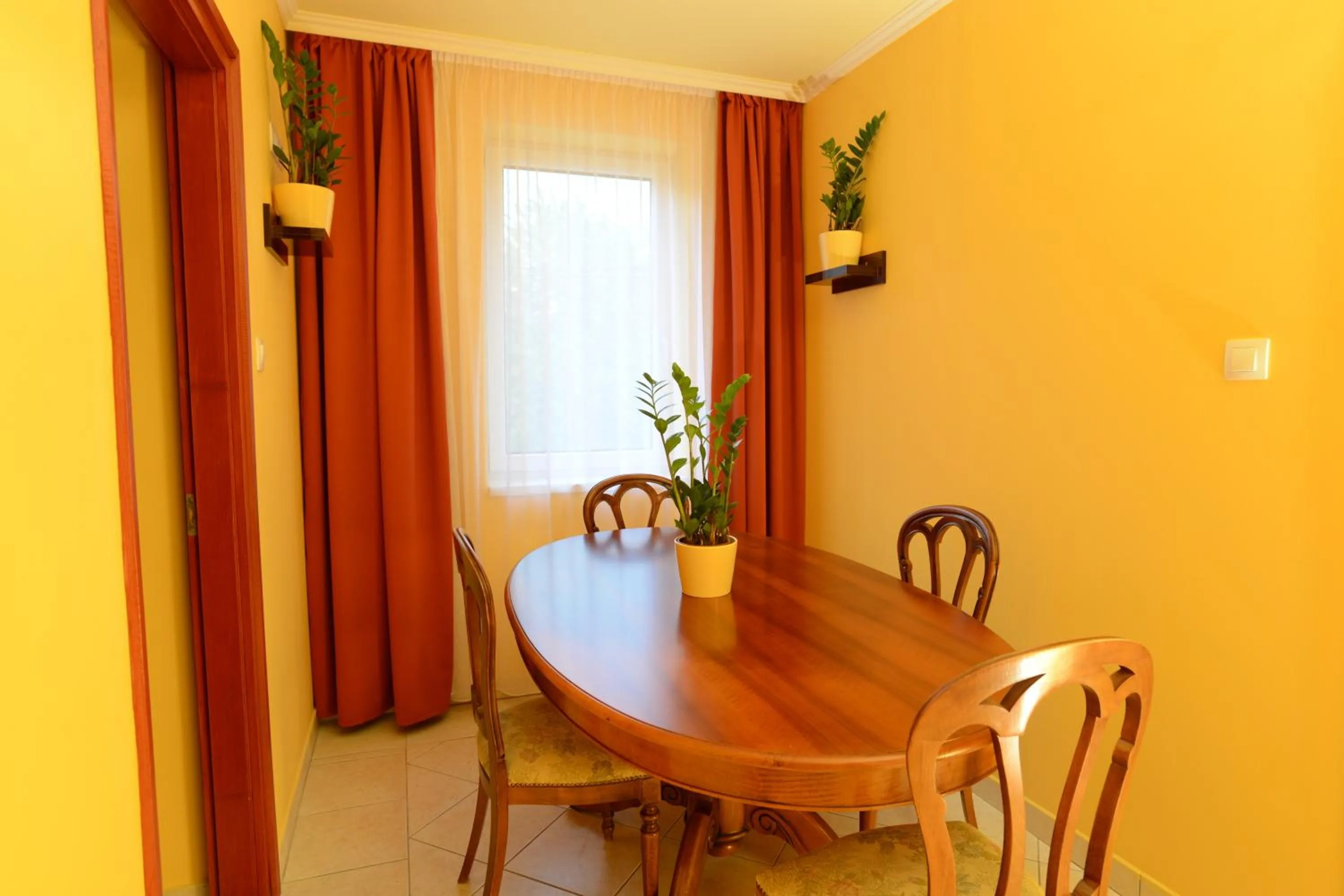 Dining area in Nexus Vendégház Szeged