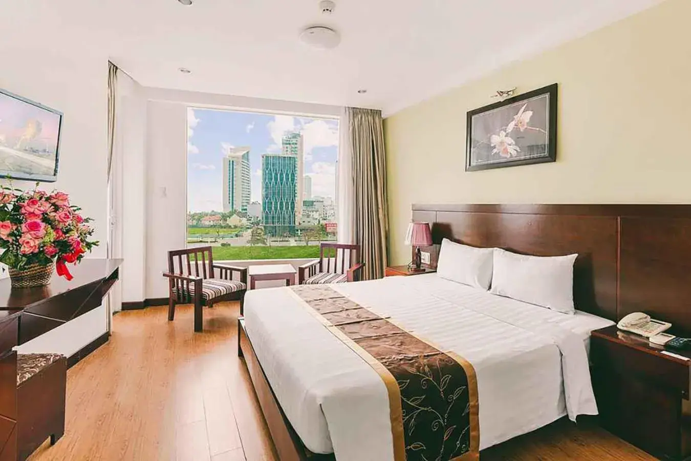 Bedroom, Bed in Dragon Sea Hotel Bedroom, Bed in Dragon Sea Hotel