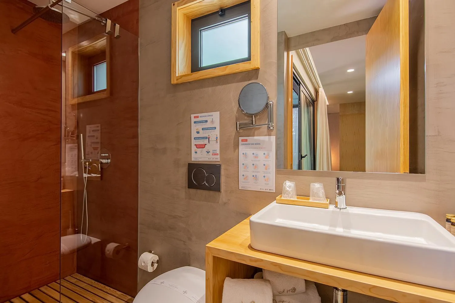 Bathroom in Quinta do Pedregal Hotel & Spa