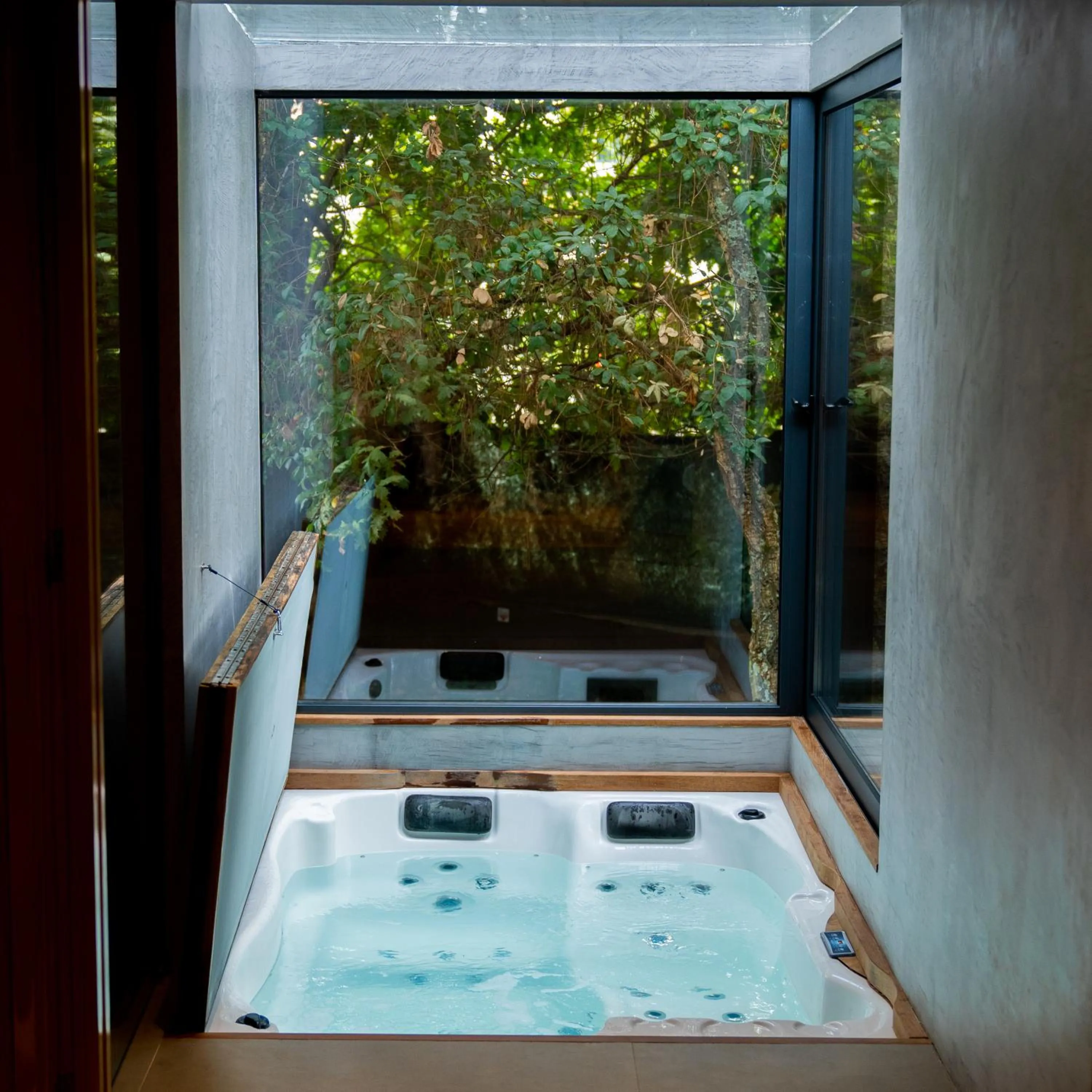 Hot Tub in Quinta do Pedregal Hotel & Spa