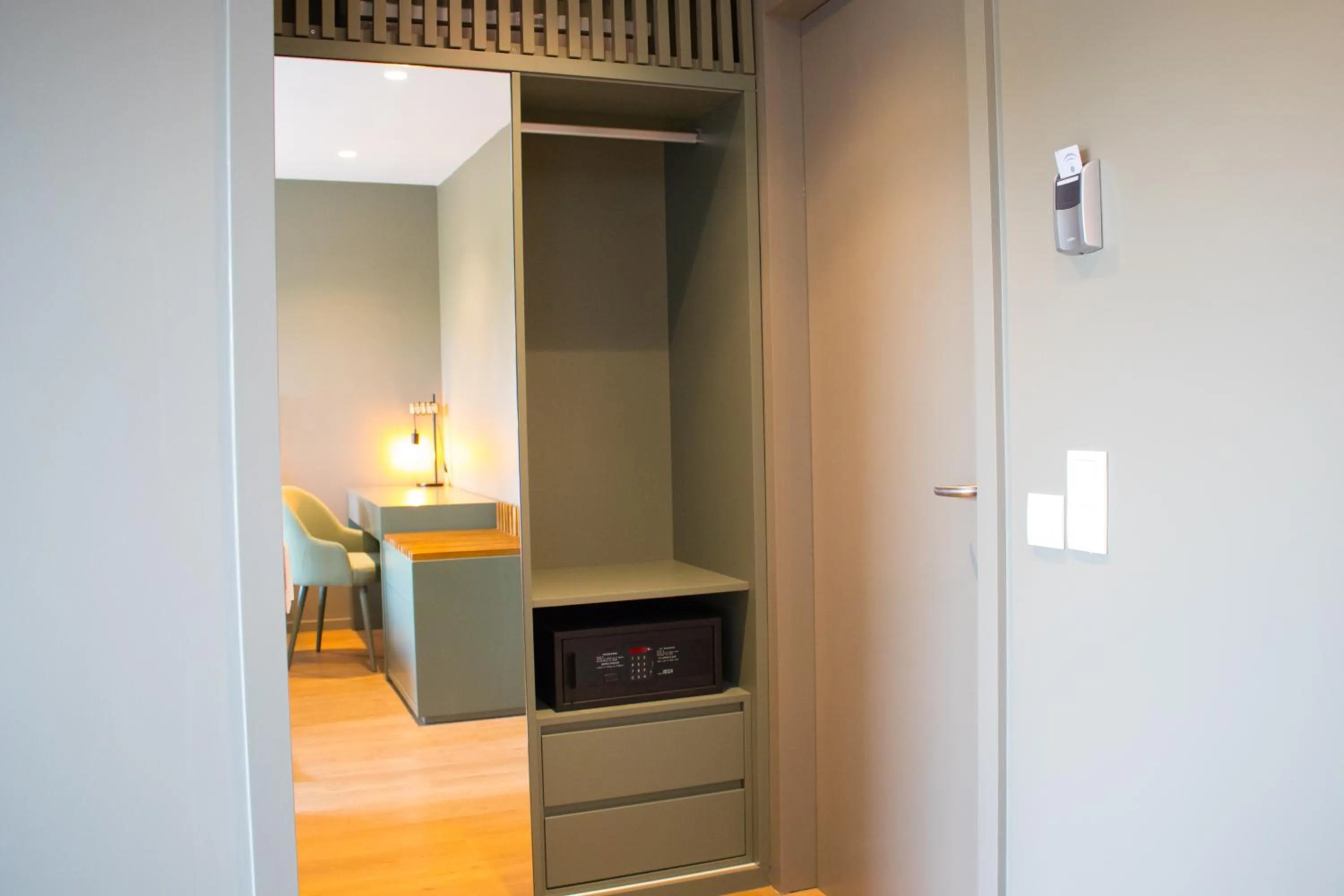 Photo of the whole room in Quinta do Pedregal Hotel & Spa