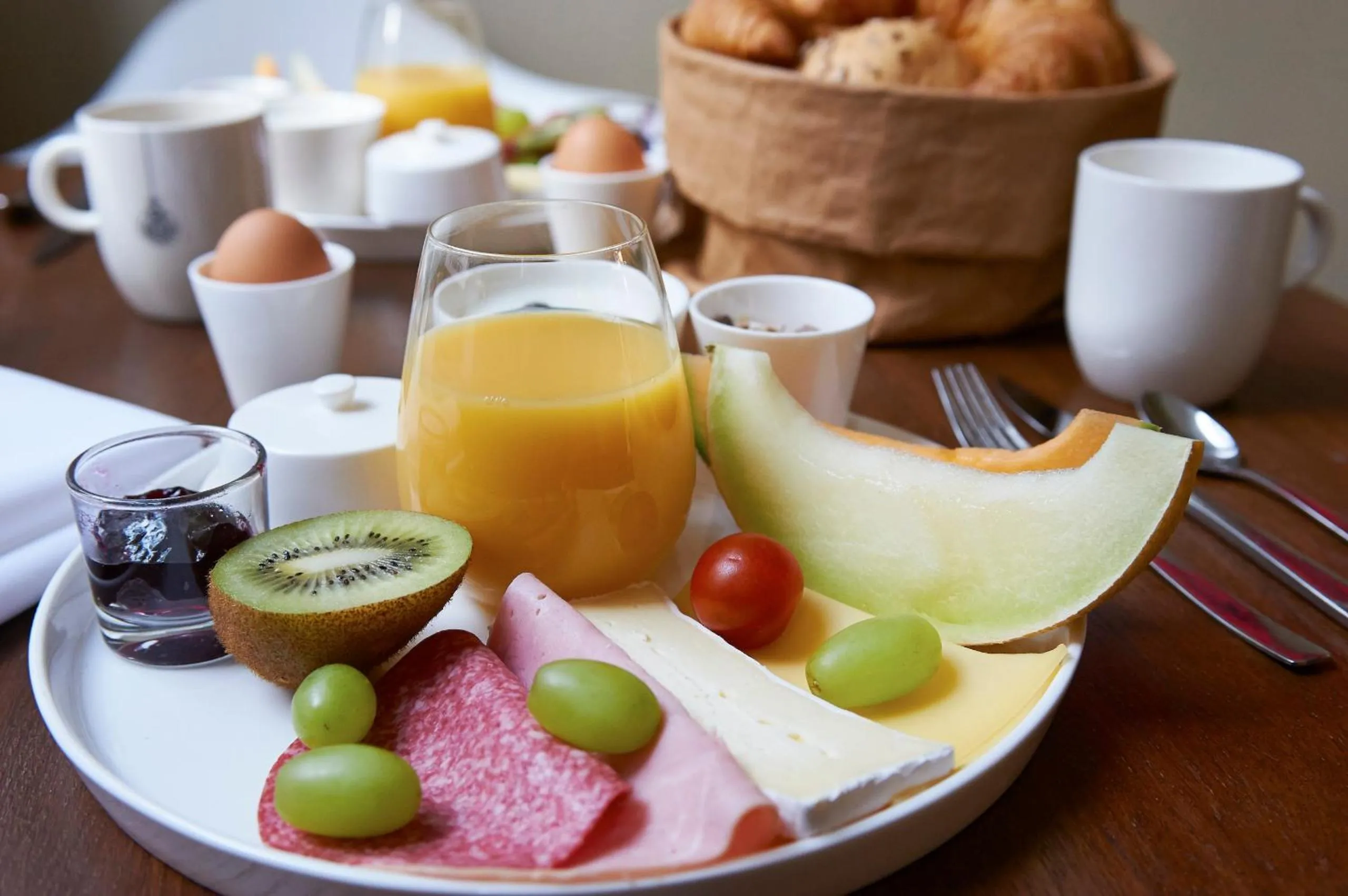 Food and drinks in Hotel Les Charmes