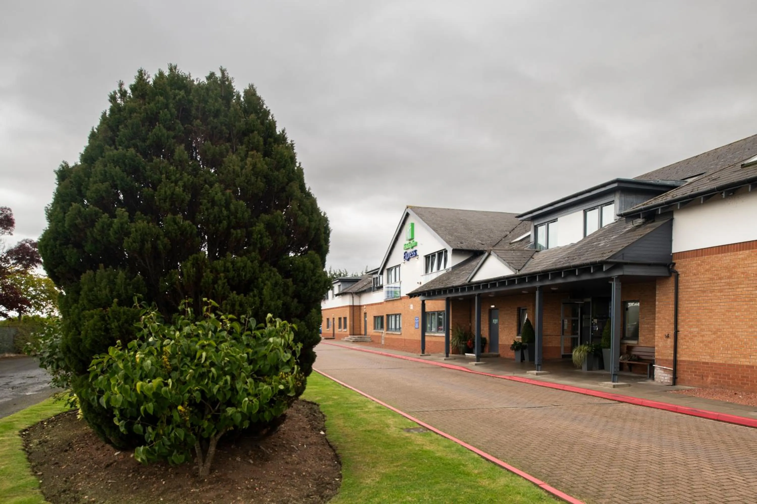 Property building in Holiday Inn Express Edinburgh Airport by IHG