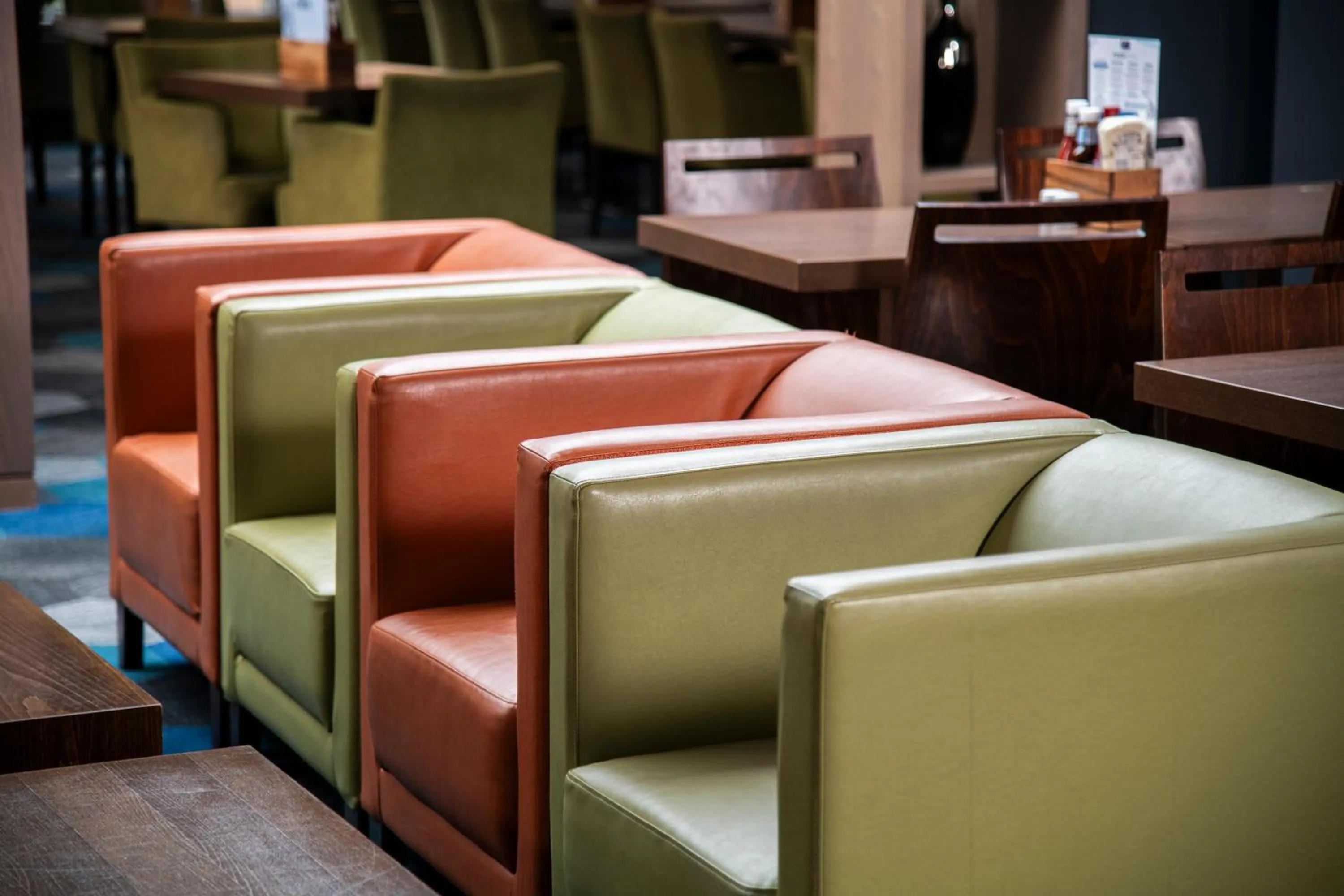 Lounge or bar in Holiday Inn Express Edinburgh Airport by IHG