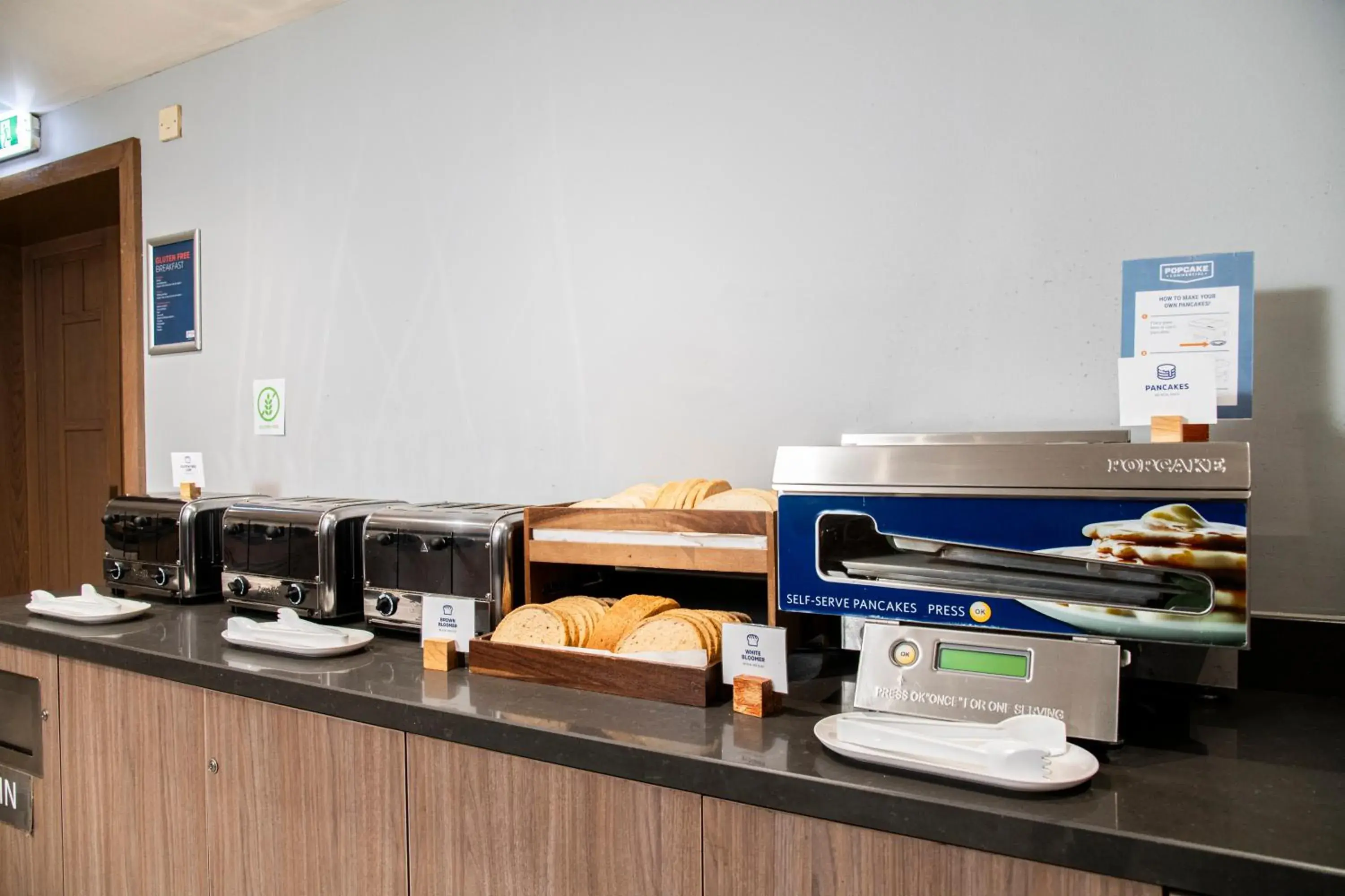 Breakfast in Holiday Inn Express Edinburgh Airport by IHG Breakfast in Holiday Inn Express Edinburgh Airport by IHG