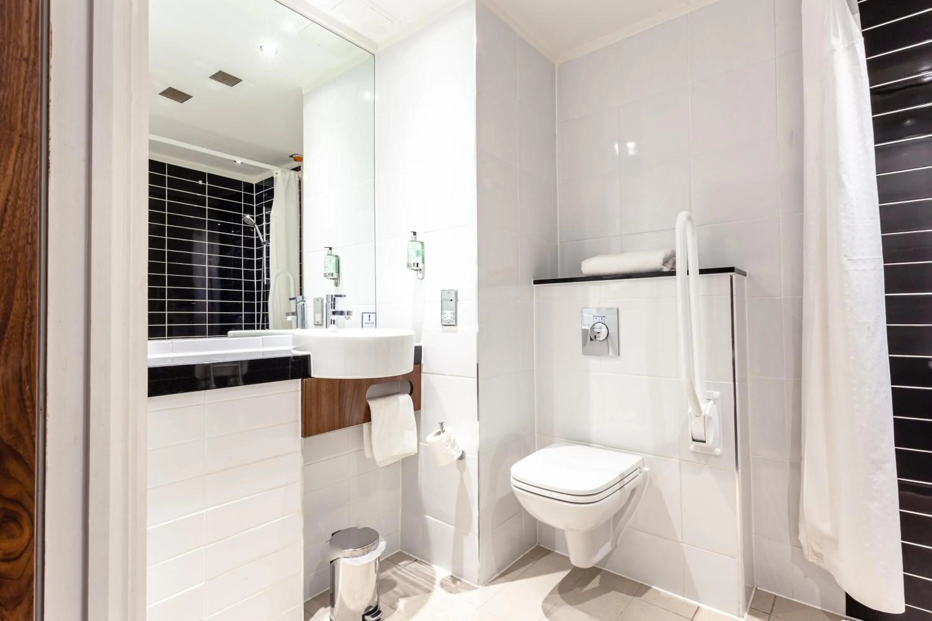 Bathroom in Holiday Inn Express Edinburgh Airport by IHG