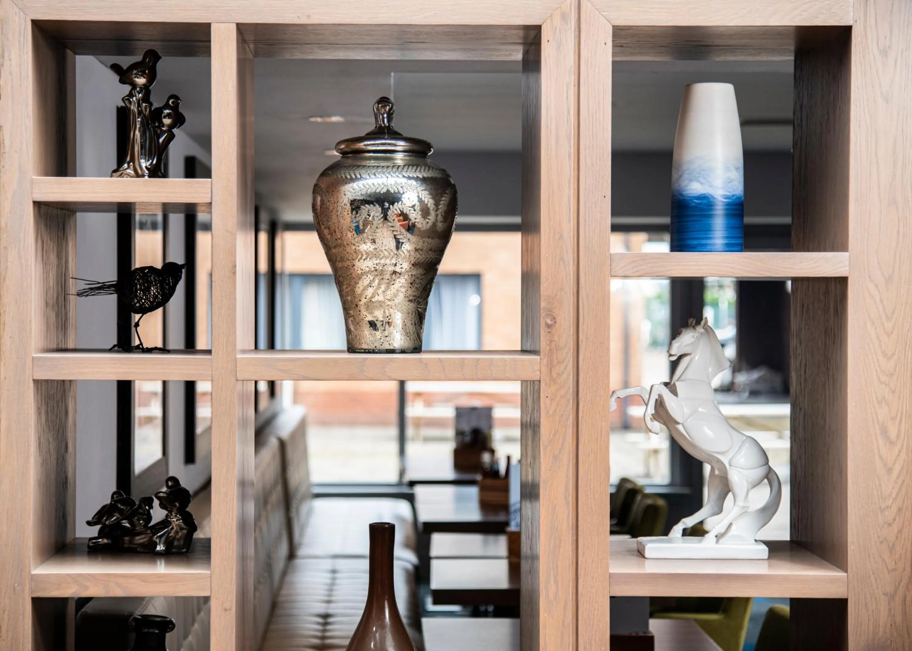 Lounge or bar in Holiday Inn Express Edinburgh Airport by IHG