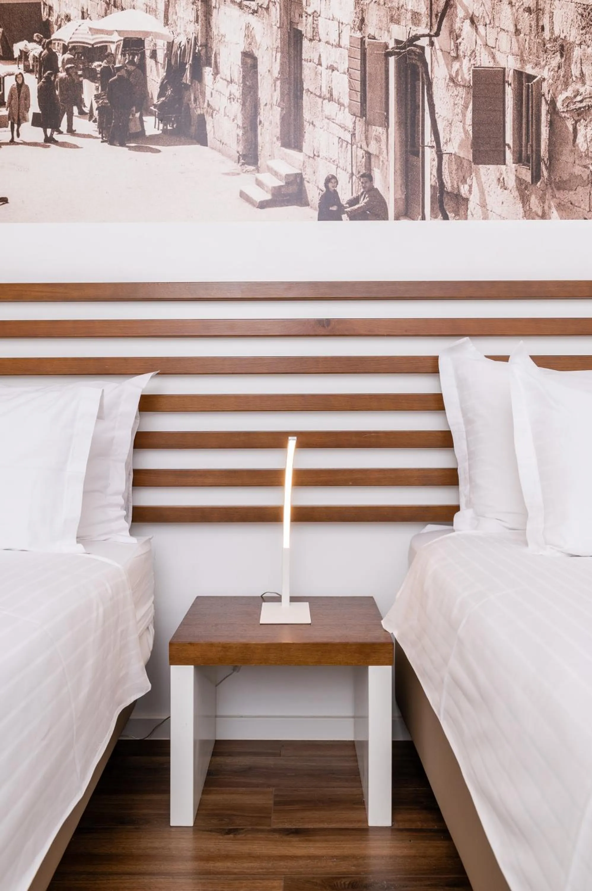 Bed in Azur Palace Luxury Rooms