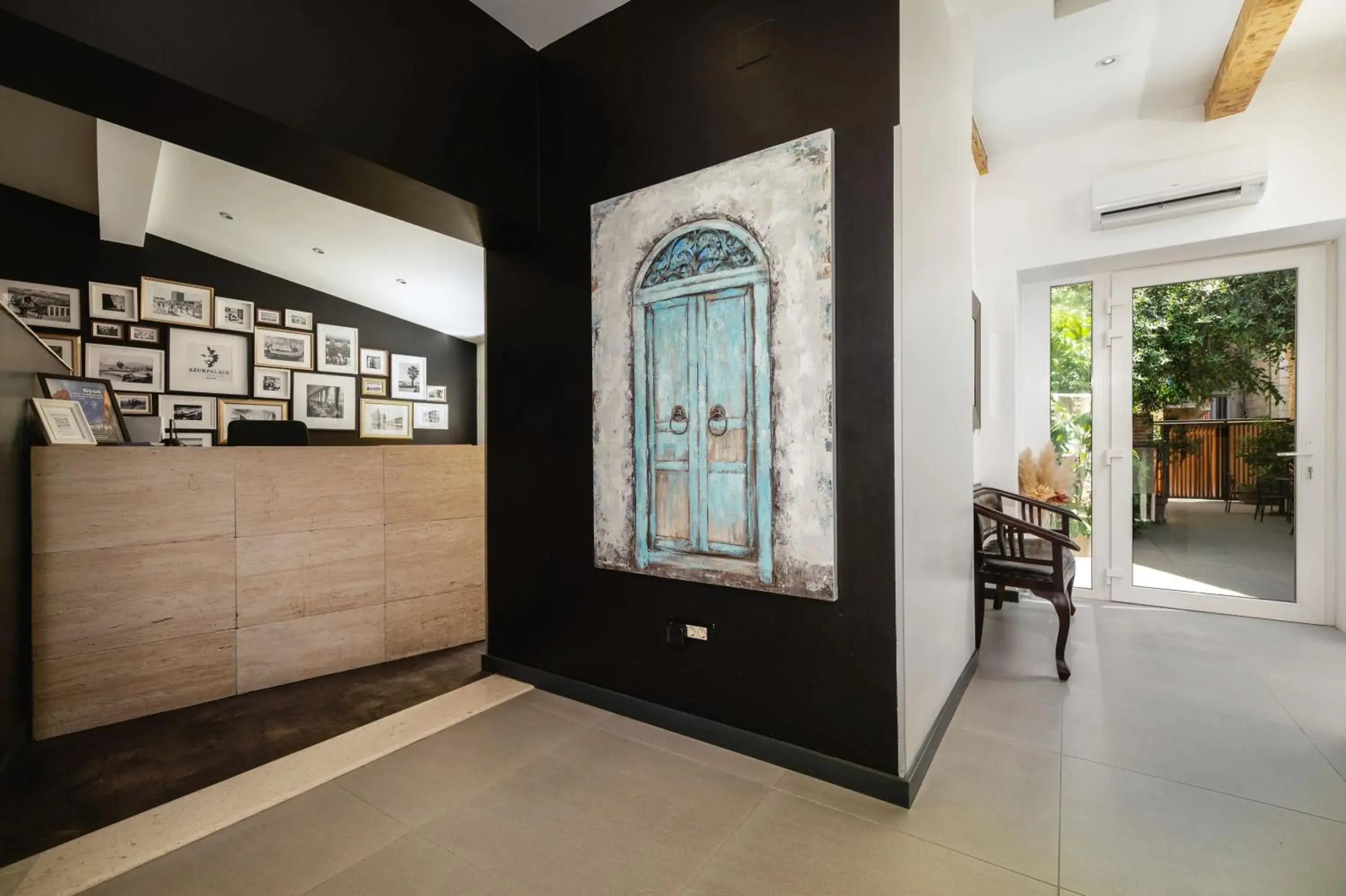 Lobby or reception in Azur Palace Luxury Rooms Lobby or reception in Azur Palace Luxury Rooms