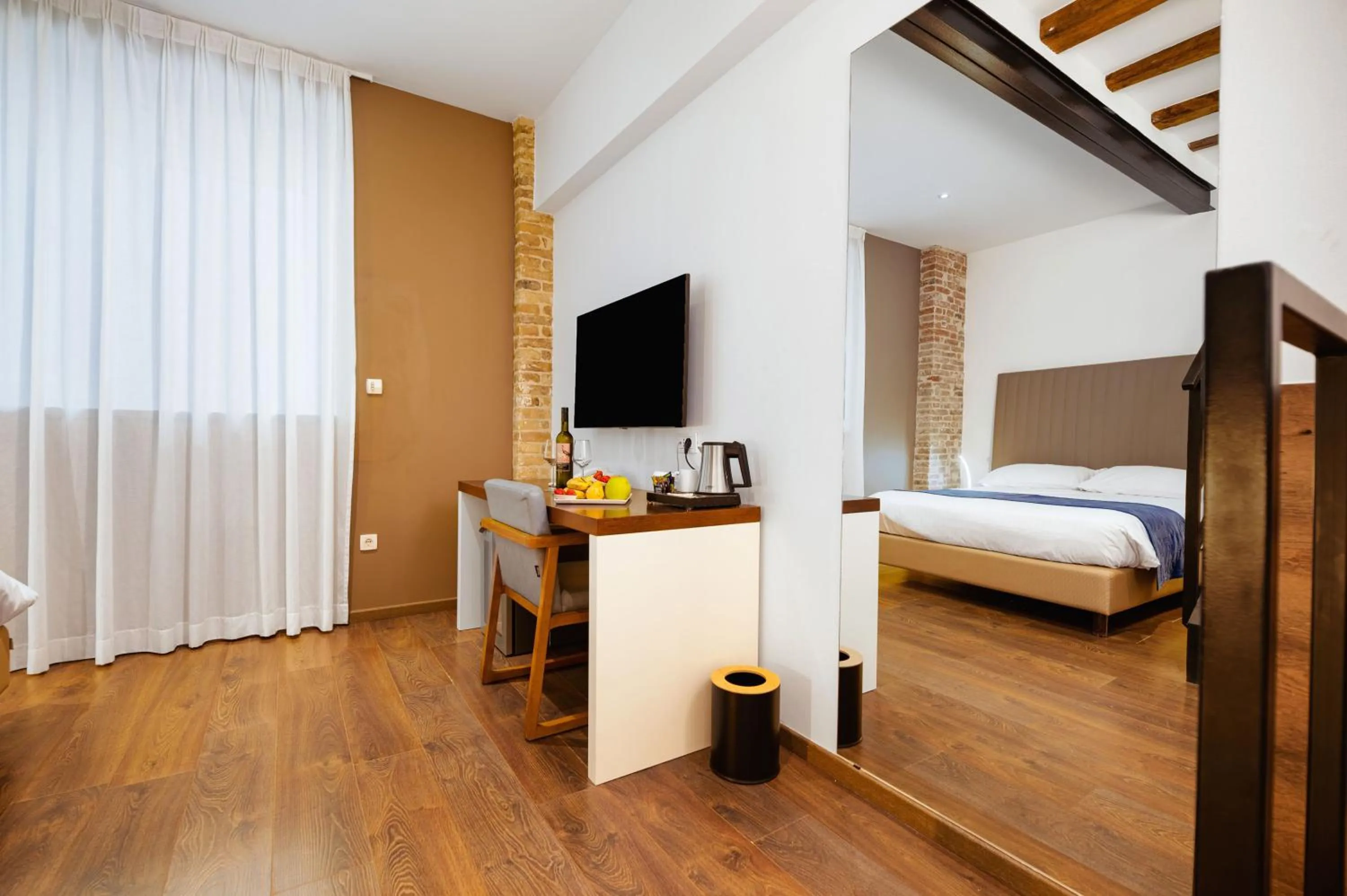 Bed in Azur Palace Luxury Rooms