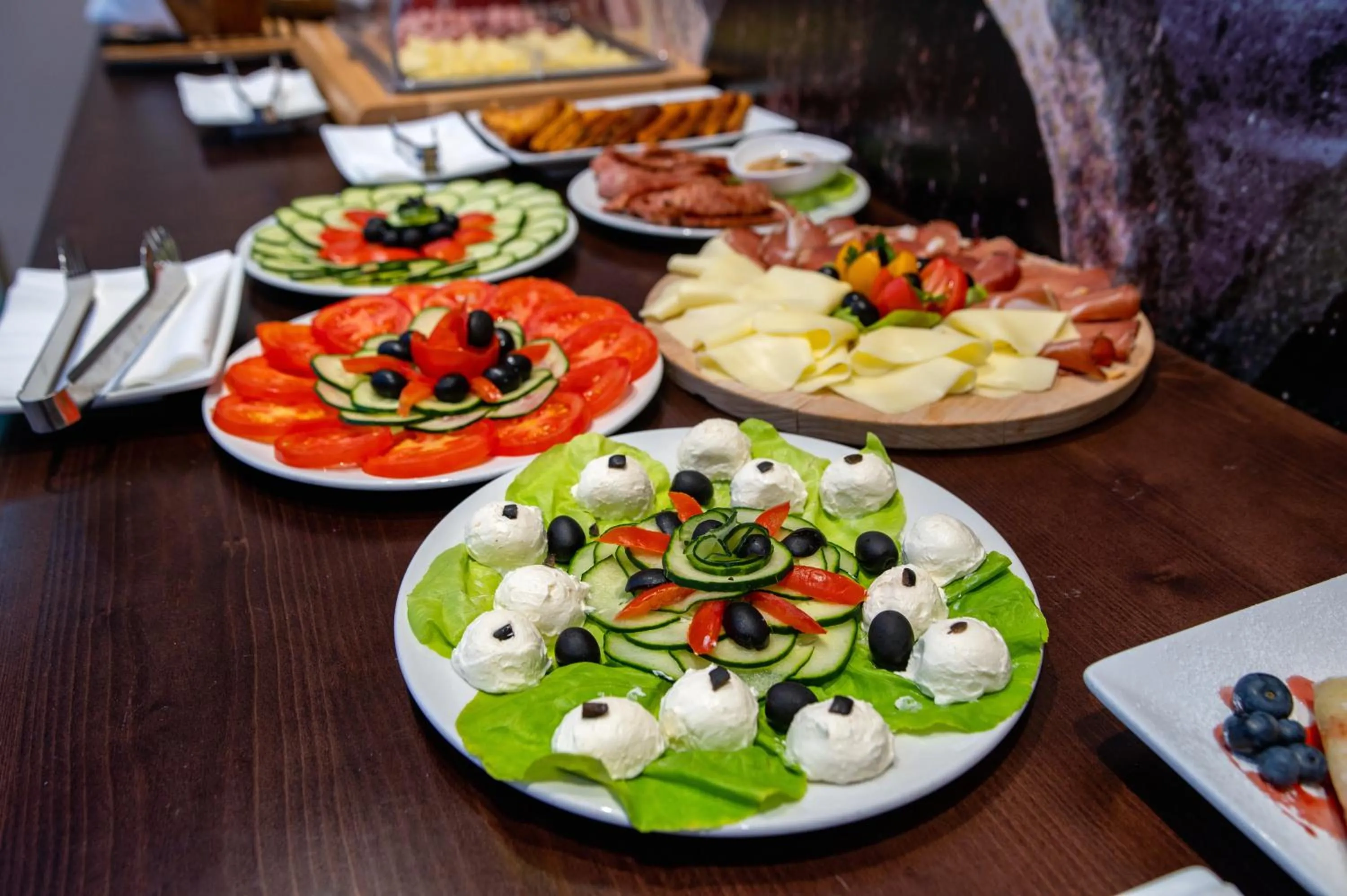 Food and drinks in Azur Palace Luxury Rooms