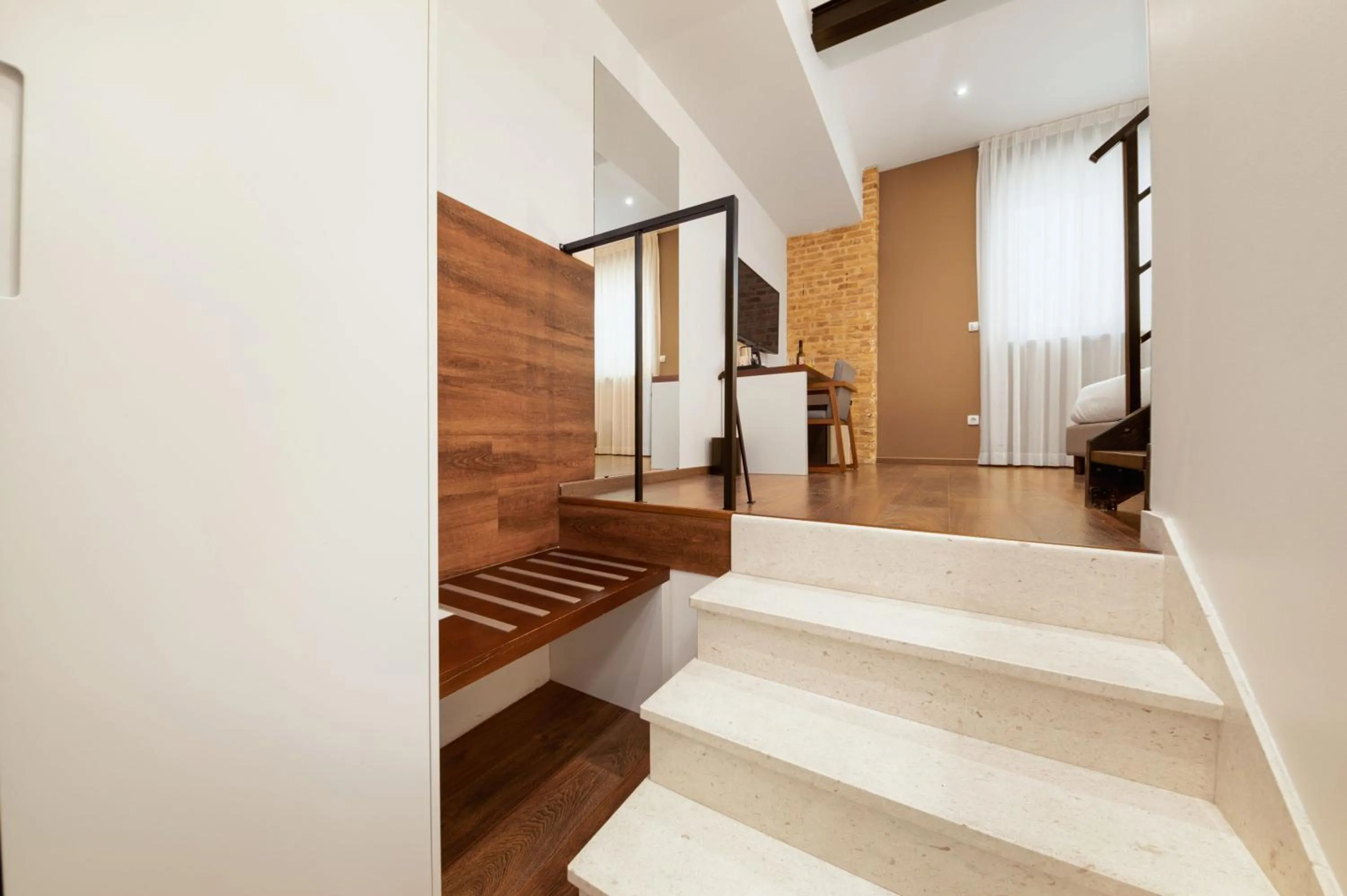 Bed in Azur Palace Luxury Rooms