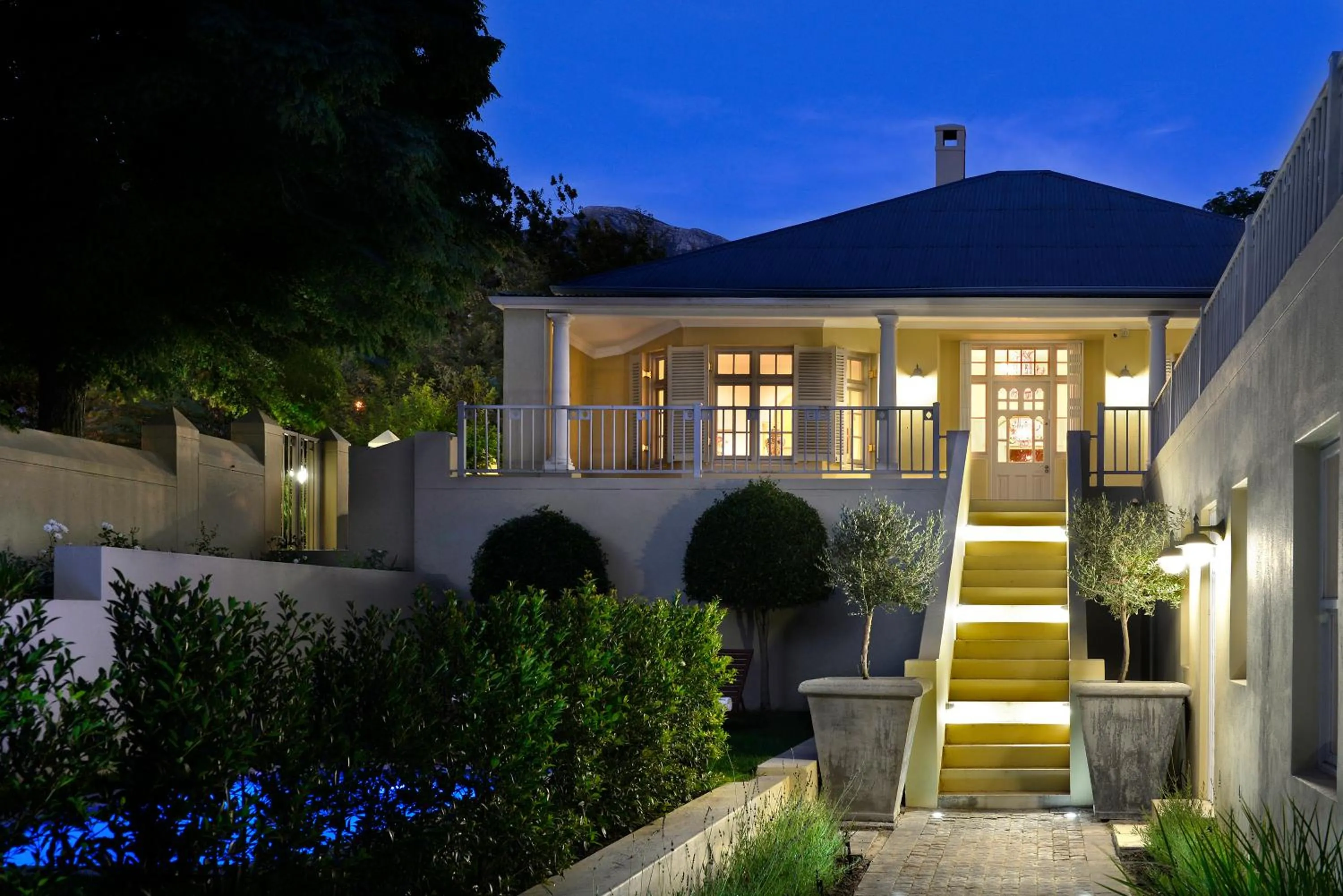 Property building in Auberge Daniella