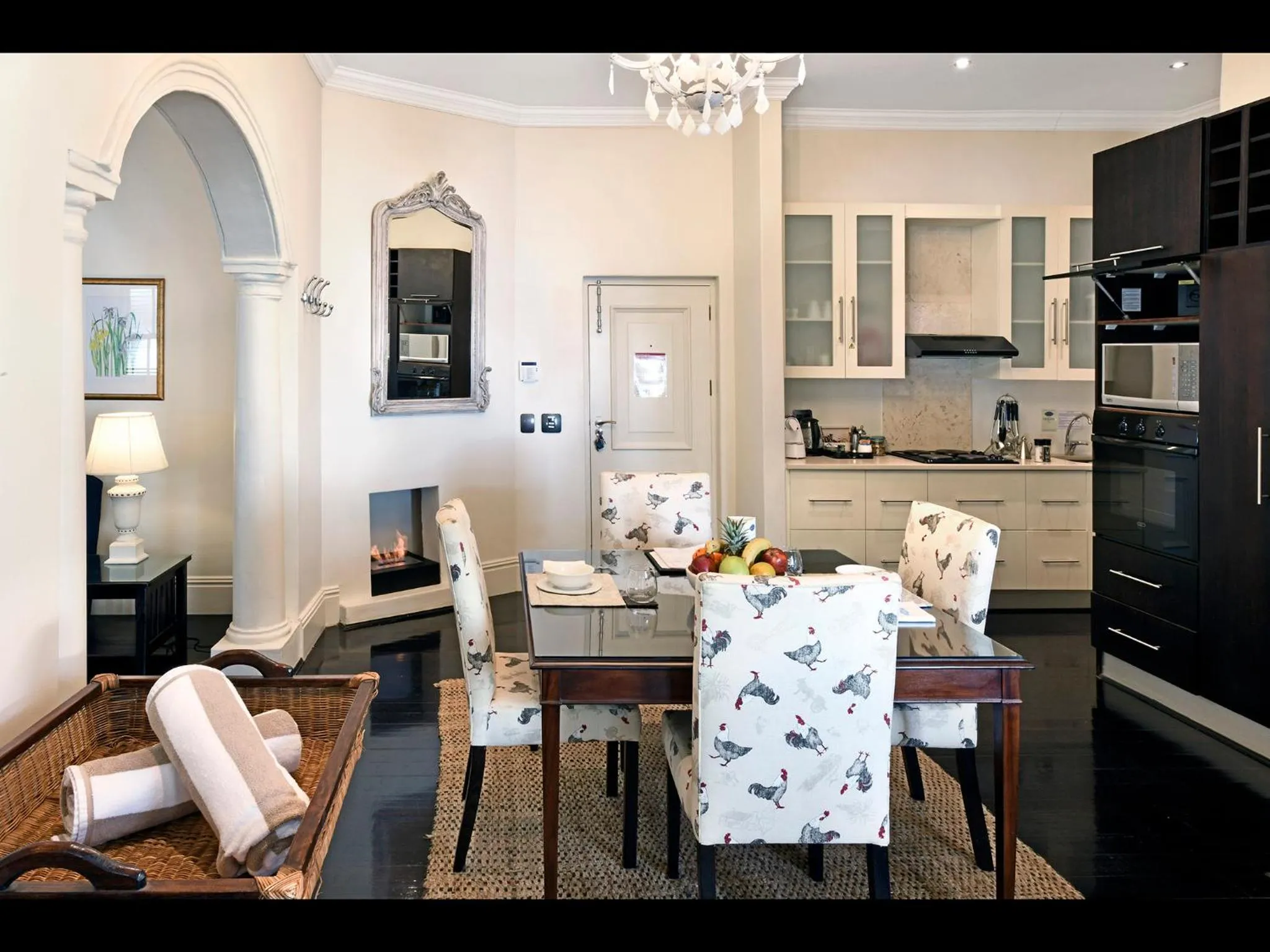 Dining area in Auberge Daniella