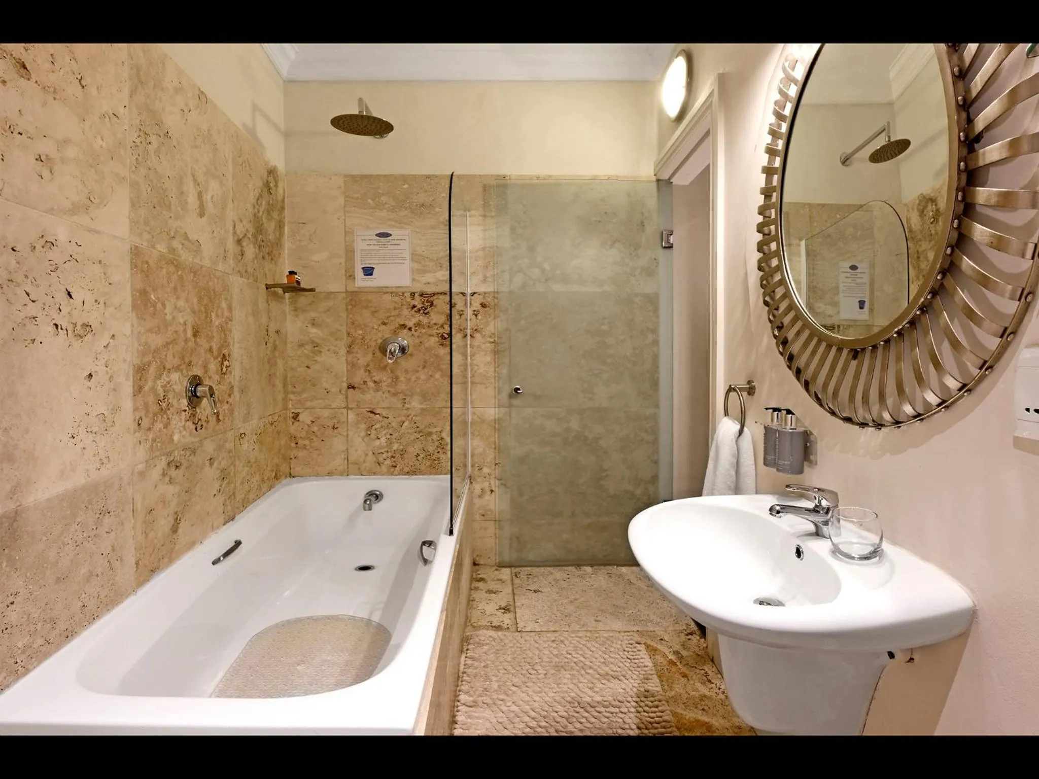 Bathroom in Auberge Daniella