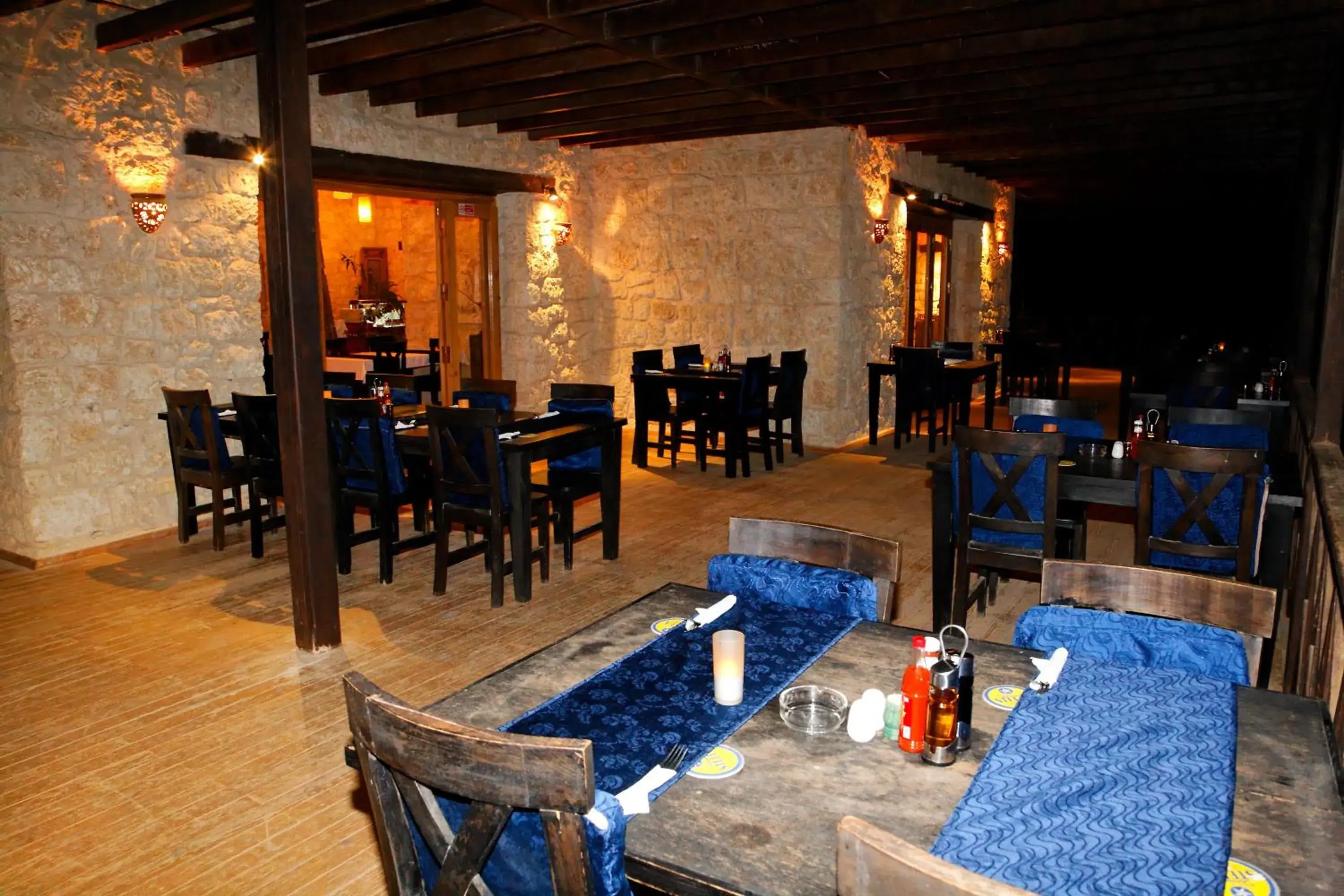 Restaurant/places to eat in The Oasis Restaurant/places to eat in The Oasis