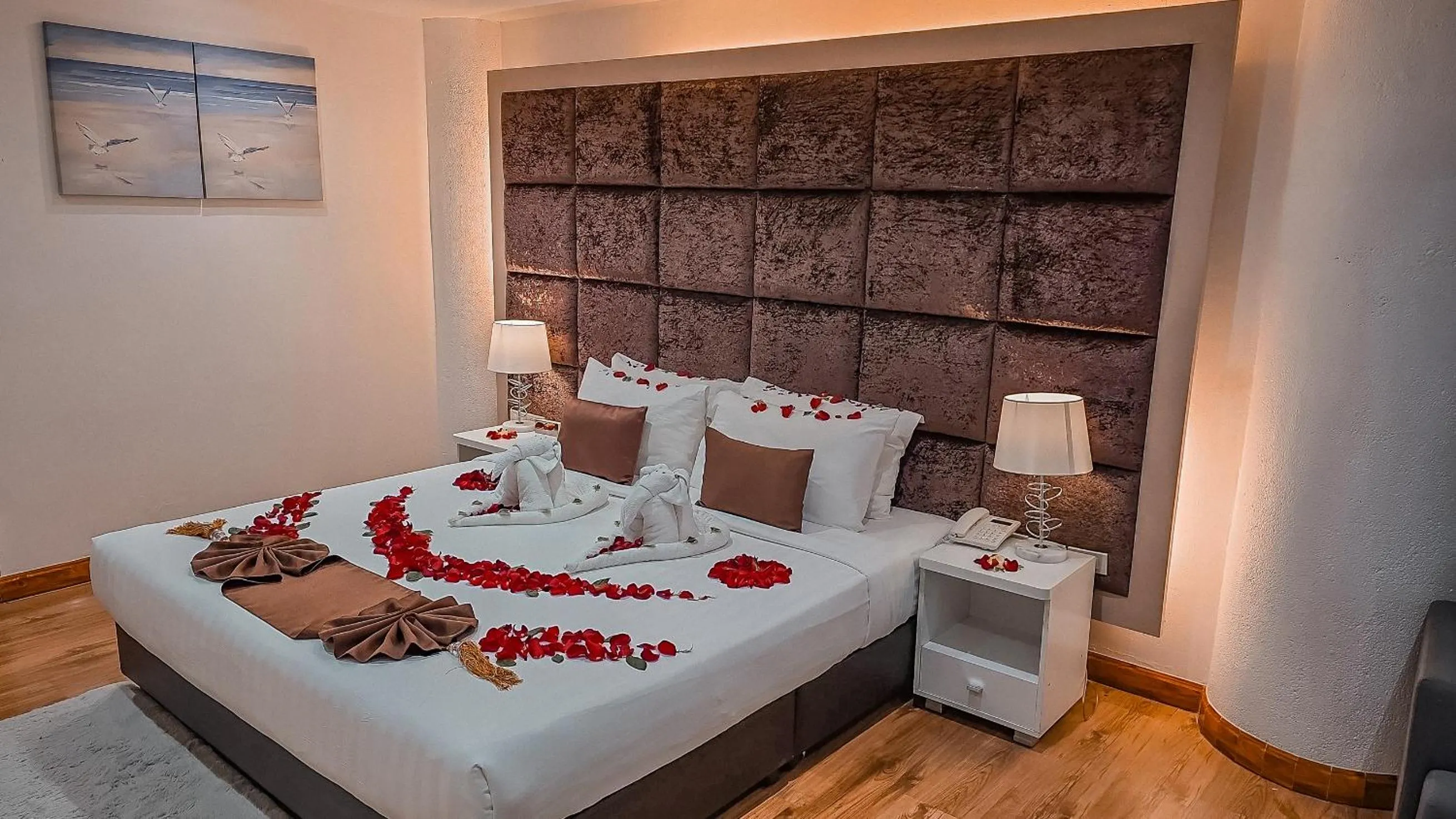 Bed in Pooh Beach Resort & Spa