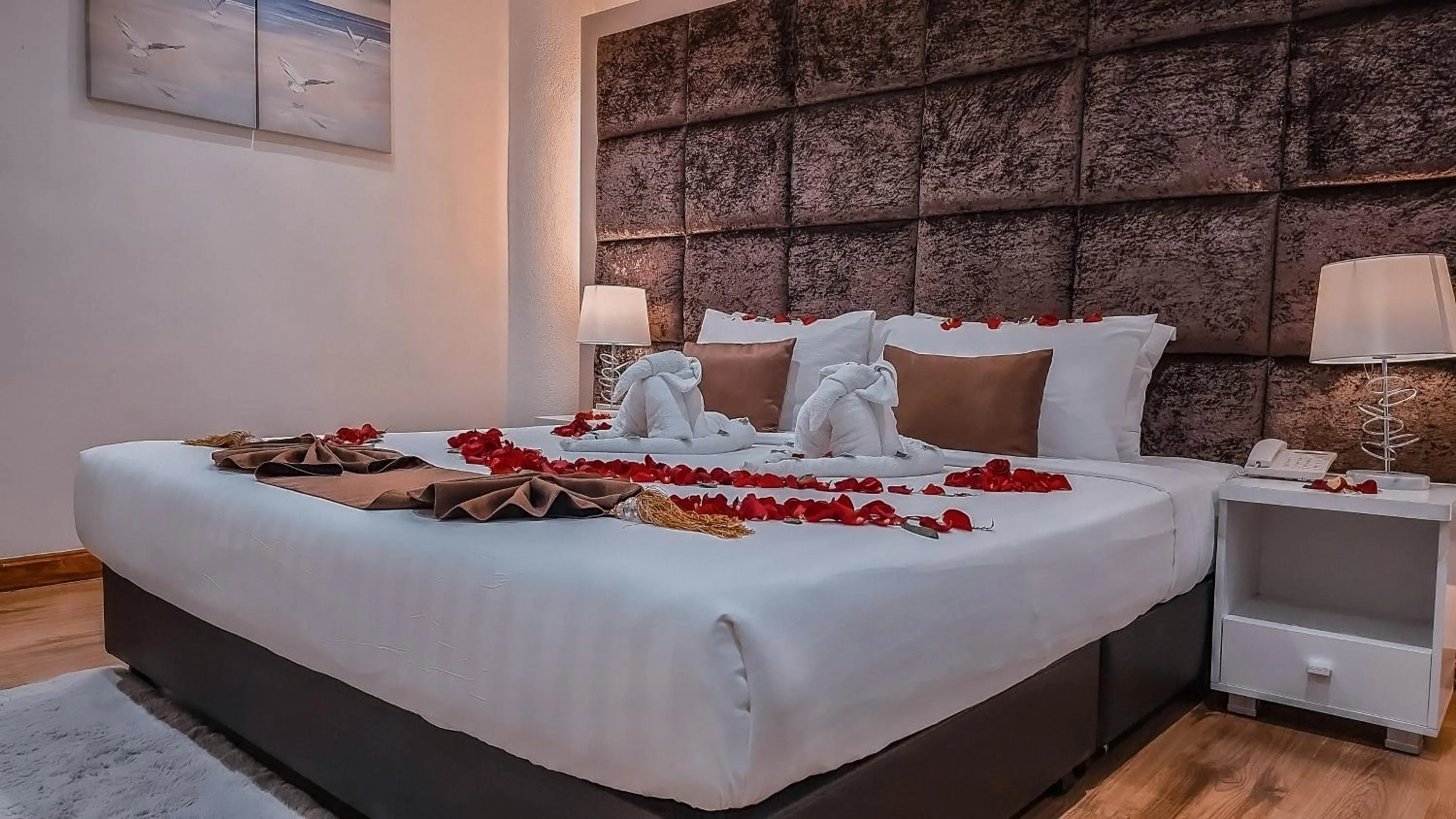 Bed in Pooh Beach Resort & Spa