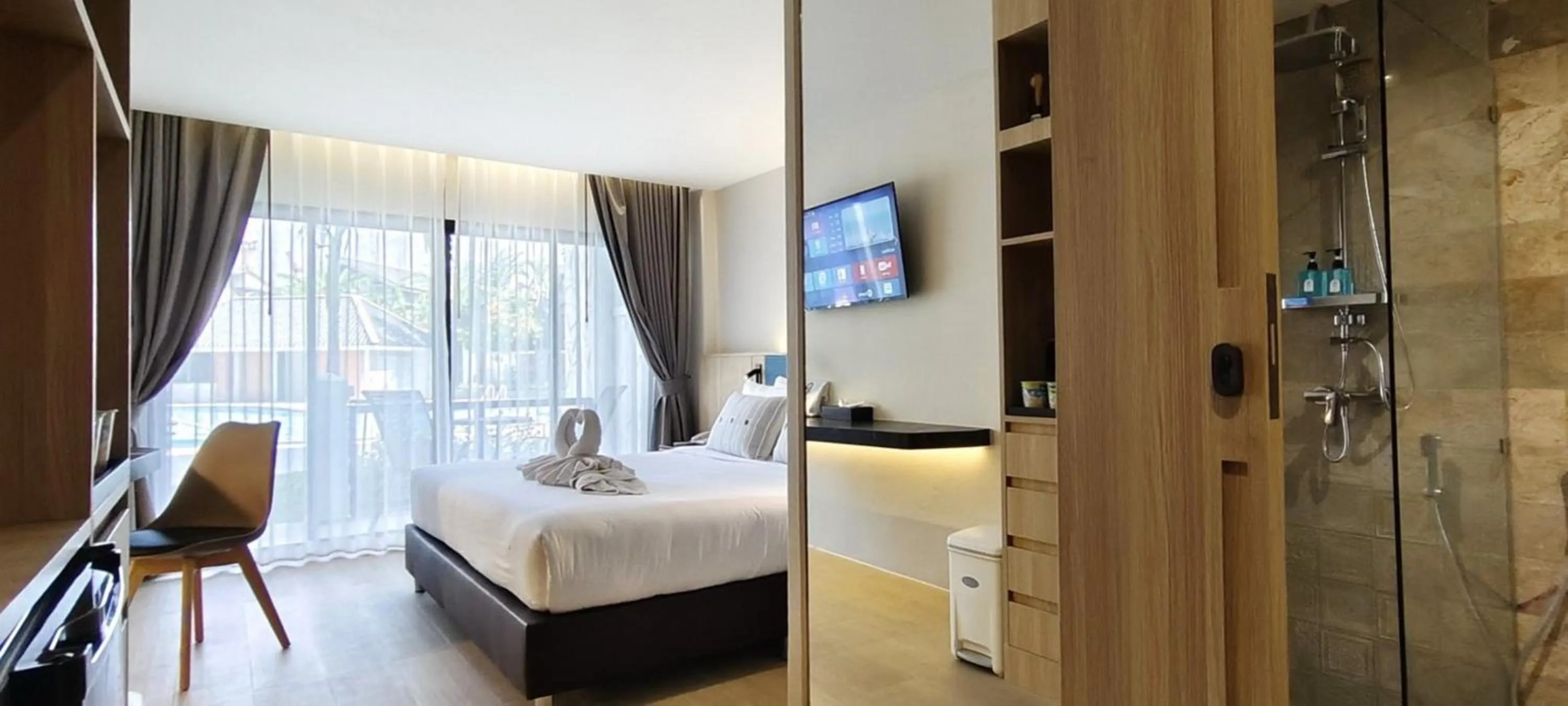 Bed in Pooh Beach Resort & Spa