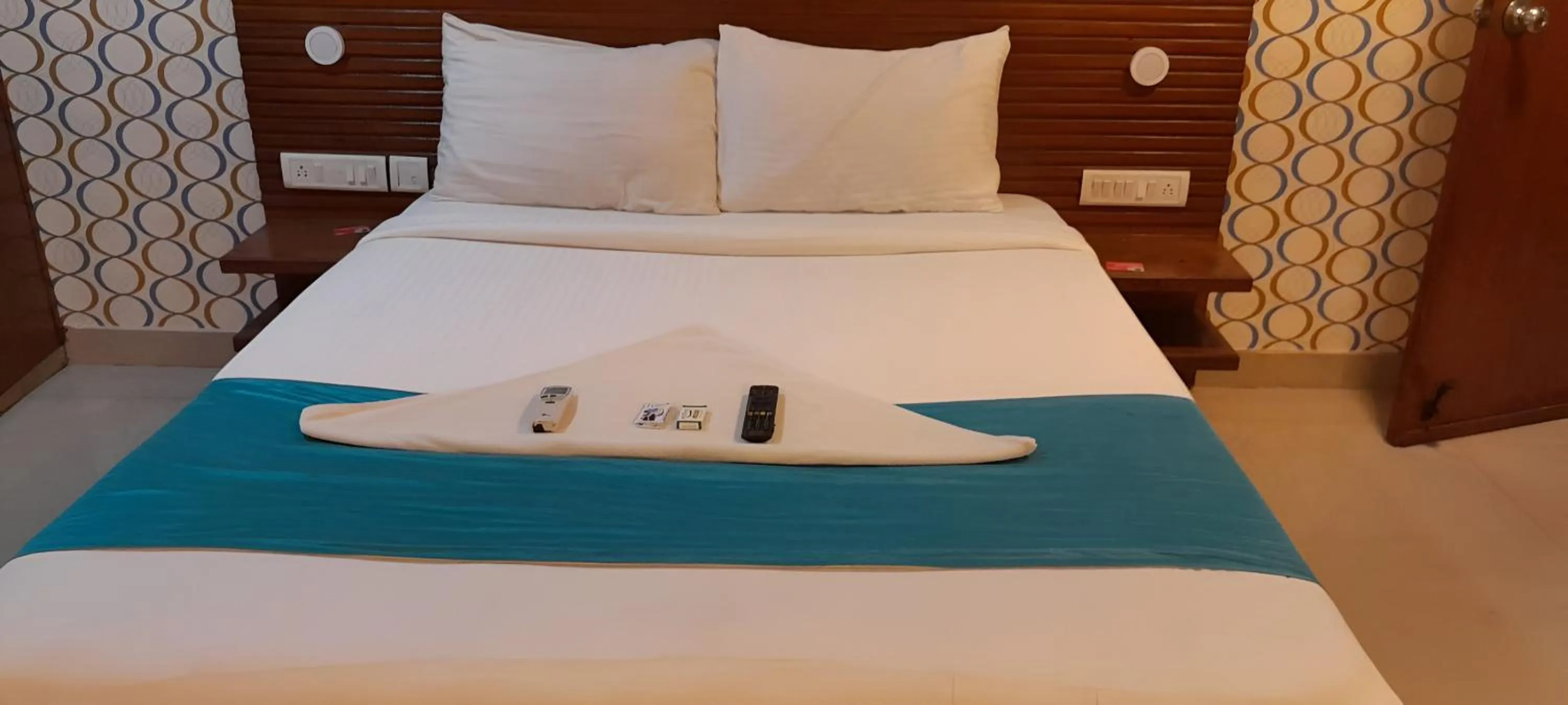 Bedroom, Bed in Pphliving Fortune suites