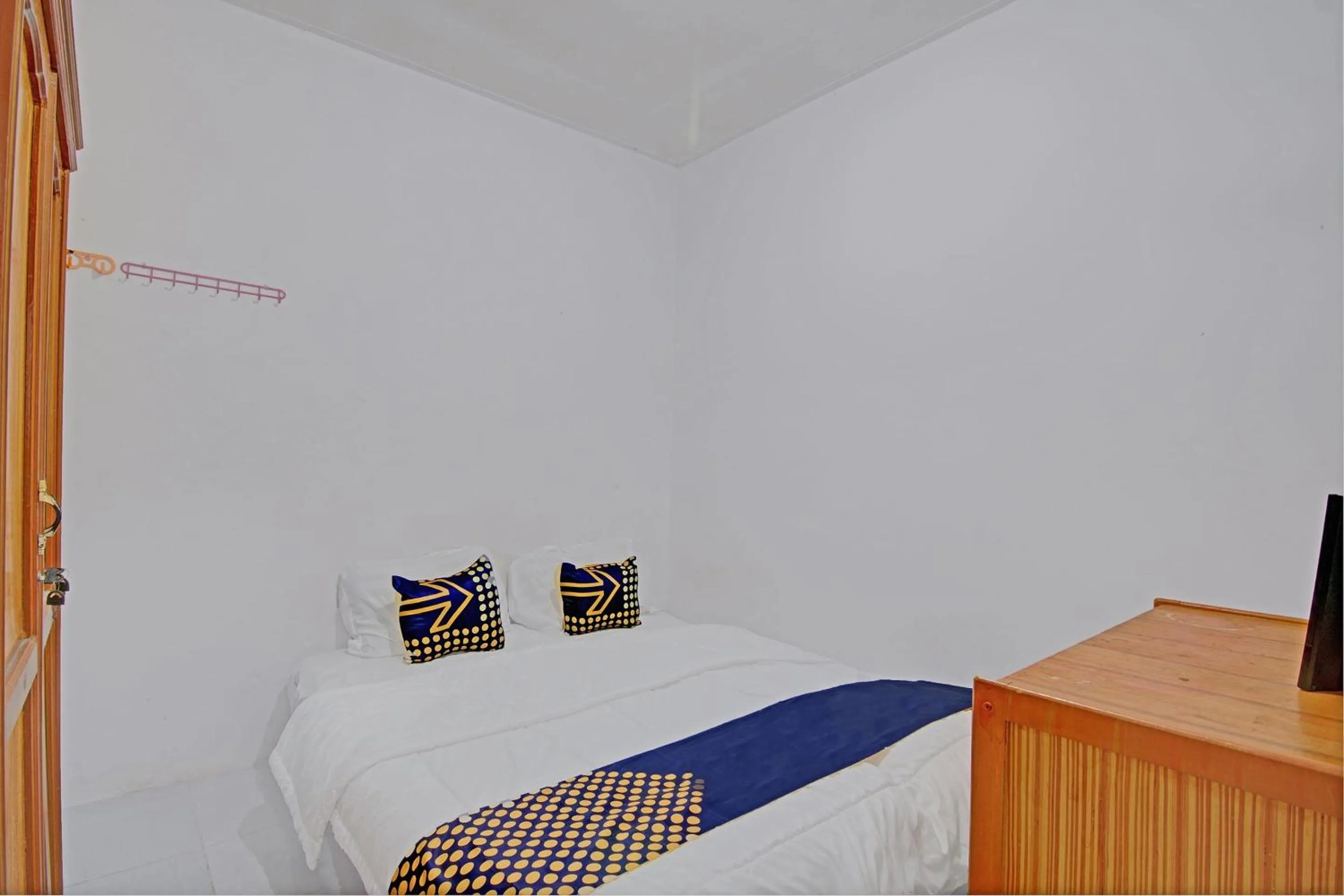 Bedroom, Bed in Hotel O Arsen House