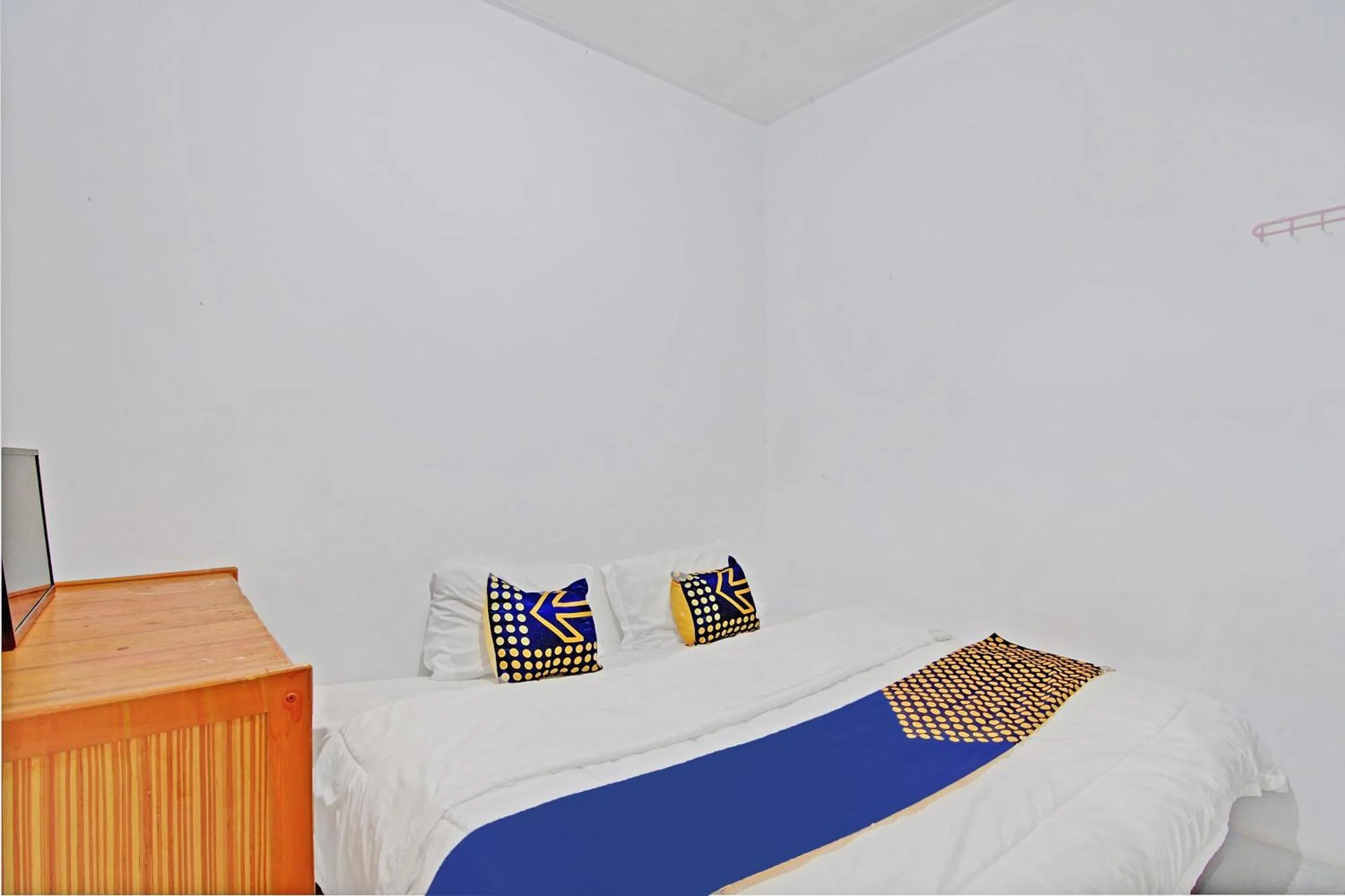 Bedroom, Bed in Hotel O Arsen House