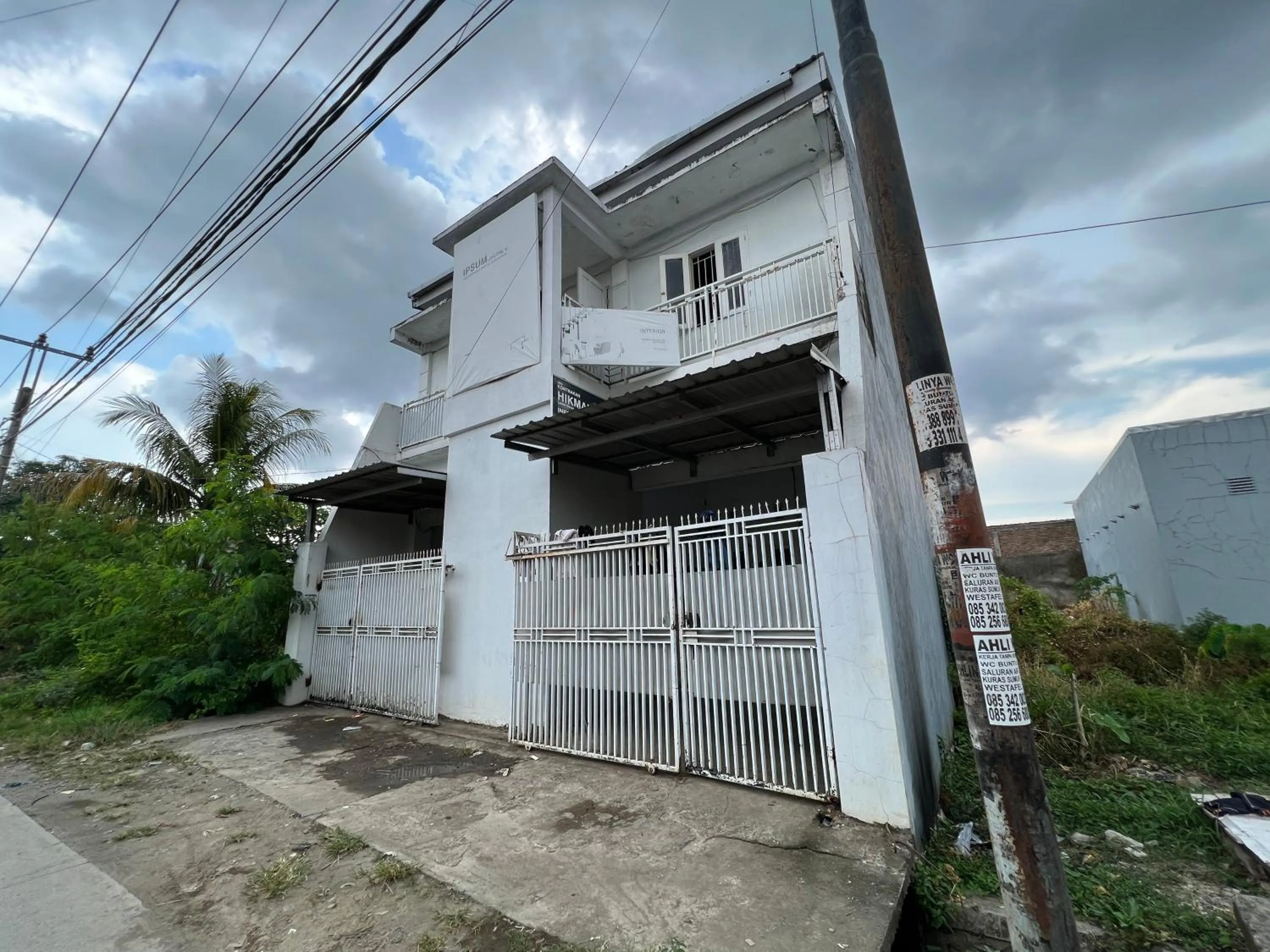Facade/entrance in Hotel O Ziza Kost82 Syariah