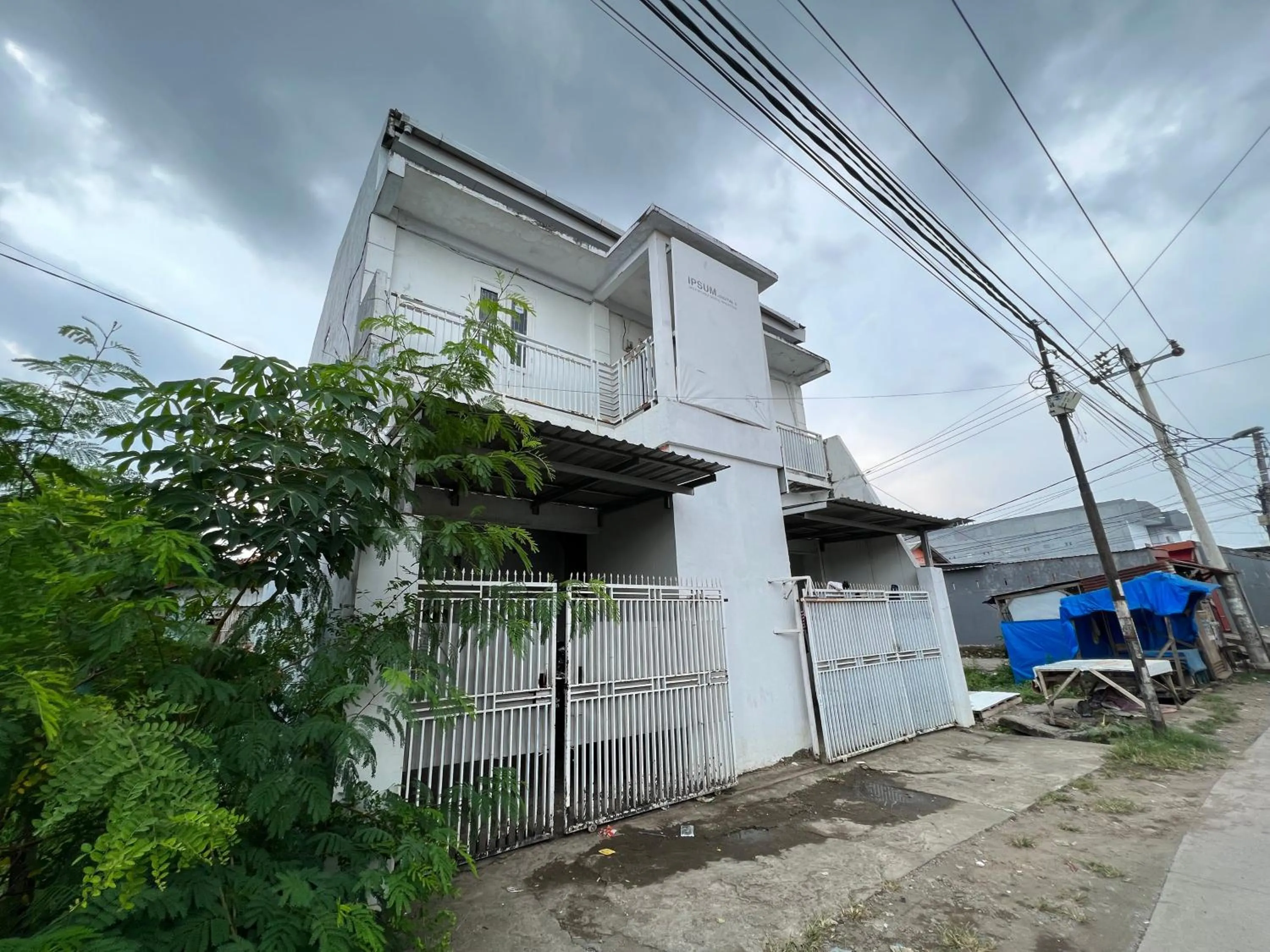 Facade/entrance in Hotel O Ziza Kost82 Syariah