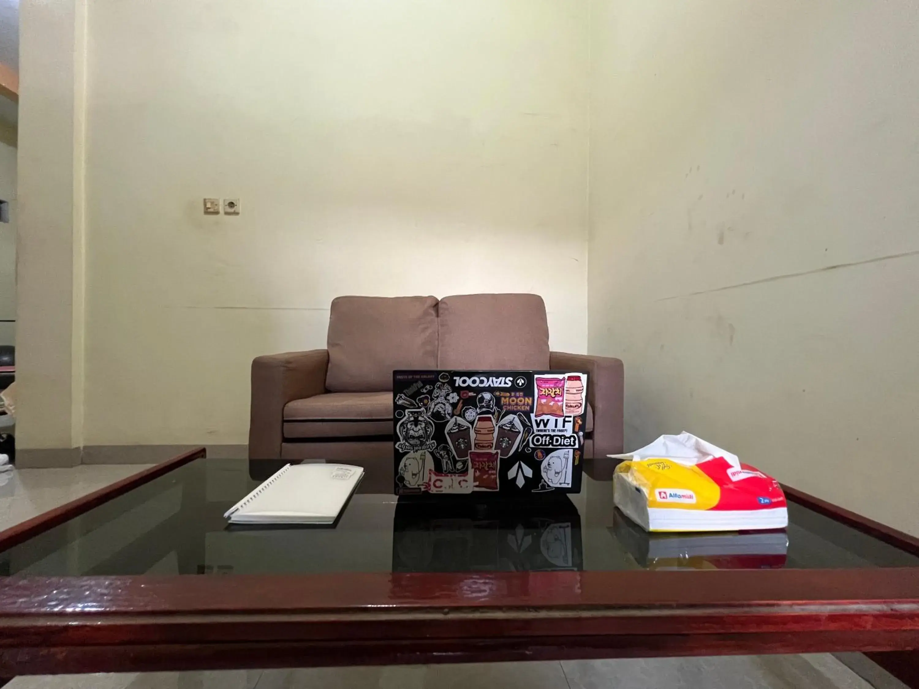 Lobby or reception in Hotel O Ziza Kost82 Syariah Lobby or reception in Hotel O Ziza Kost82 Syariah