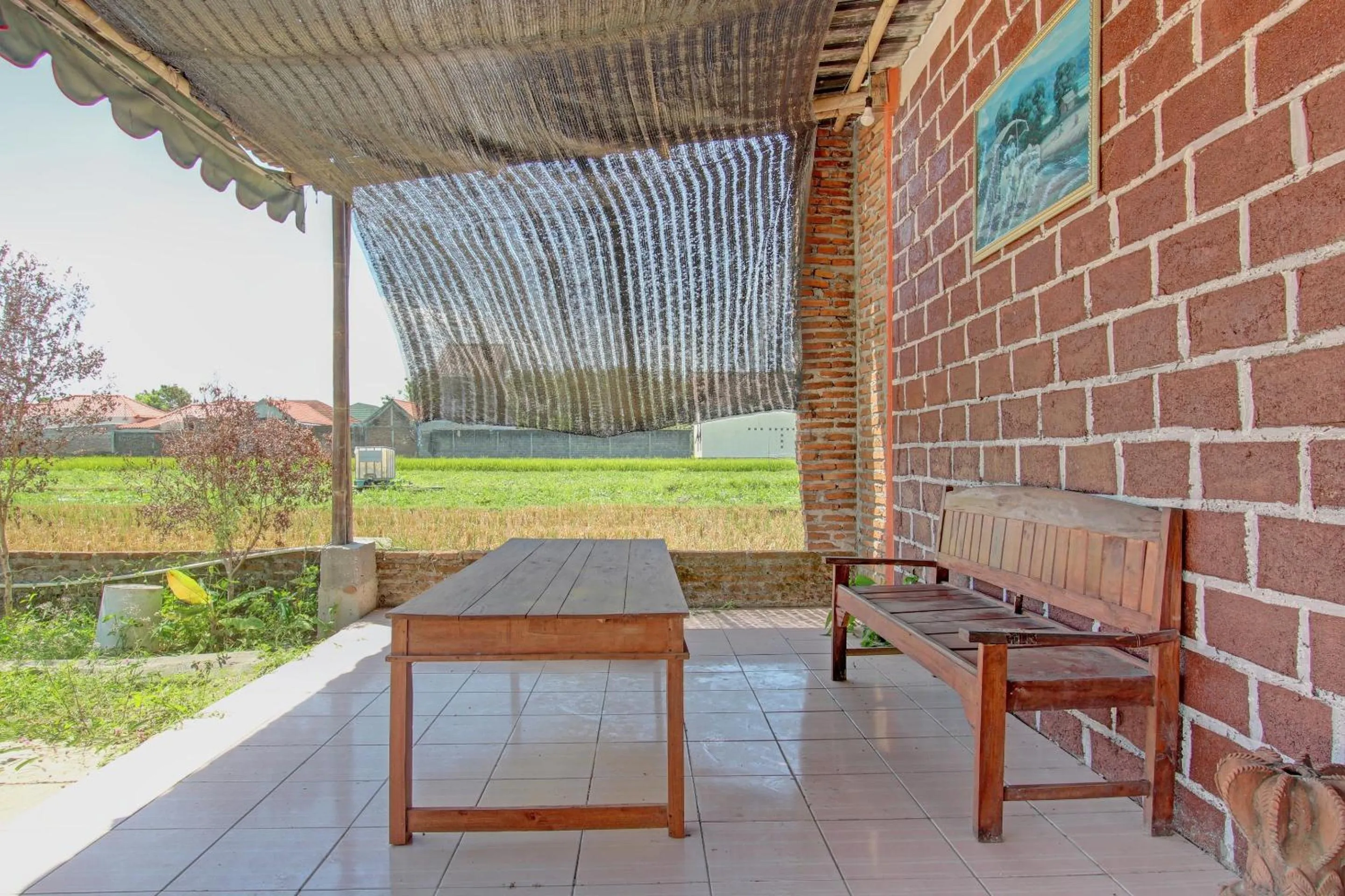 Lobby or reception in OYO Life 93010 Omah Bareng Syariah Sambisari