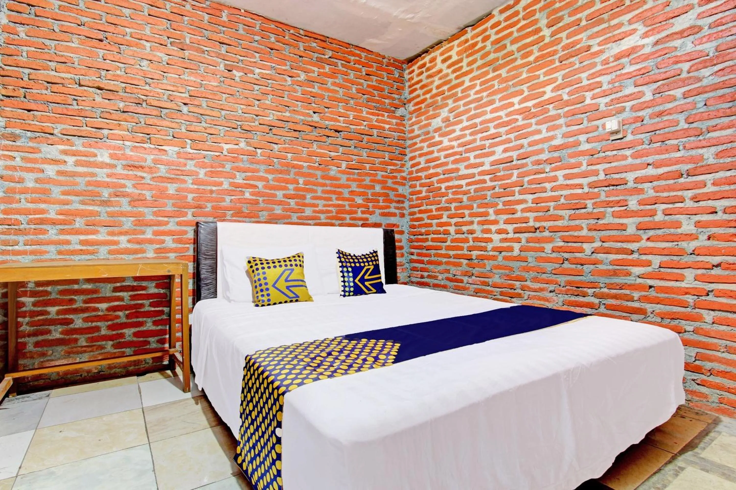 Bedroom, Bed in OYO Life 93010 Omah Bareng Syariah Sambisari