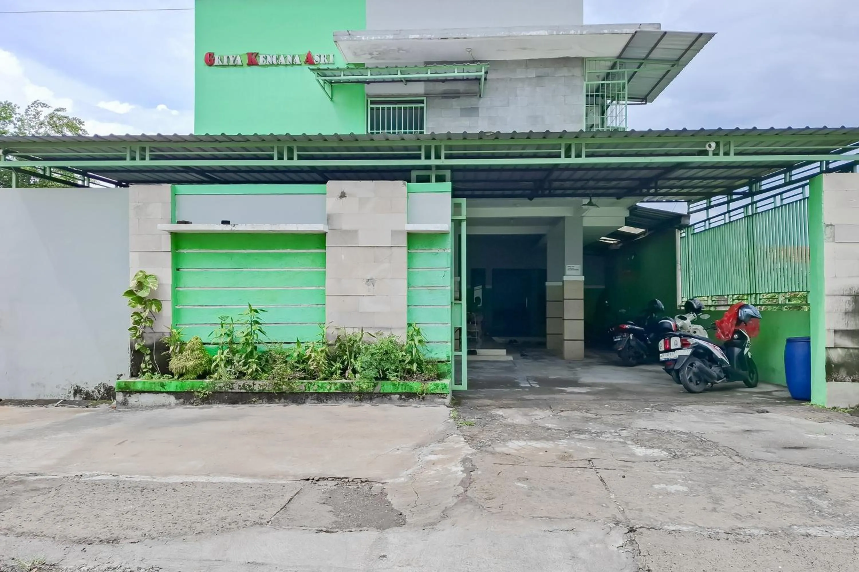 Facade/entrance in Griya Kencana Asri Syariah near RS Karima Utama Kartasura RedPartner