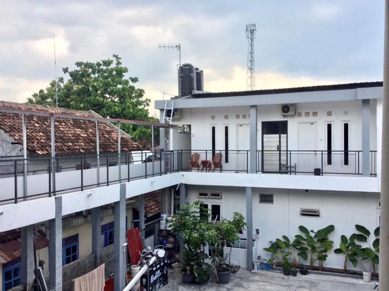 Property building in Reddoorz Syariah near Sleman city hall 4