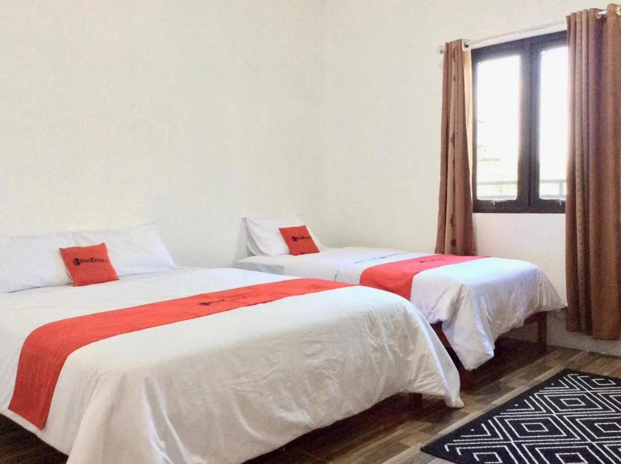 Bedroom, Bed in Reddoorz Syariah near Sleman city hall 4