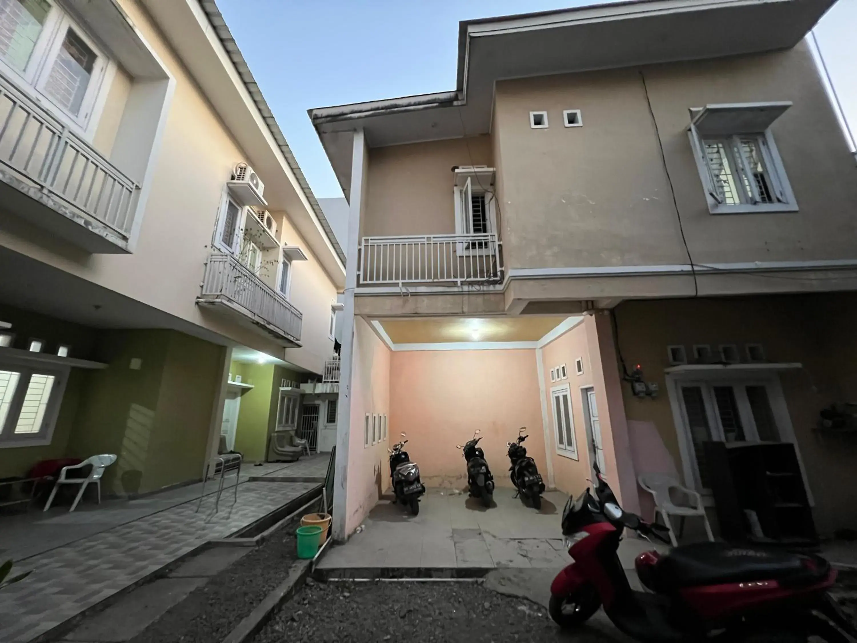 Facade/entrance in Hotel O Anugrah Homestay Syariah Facade/entrance in Hotel O Anugrah Homestay Syariah