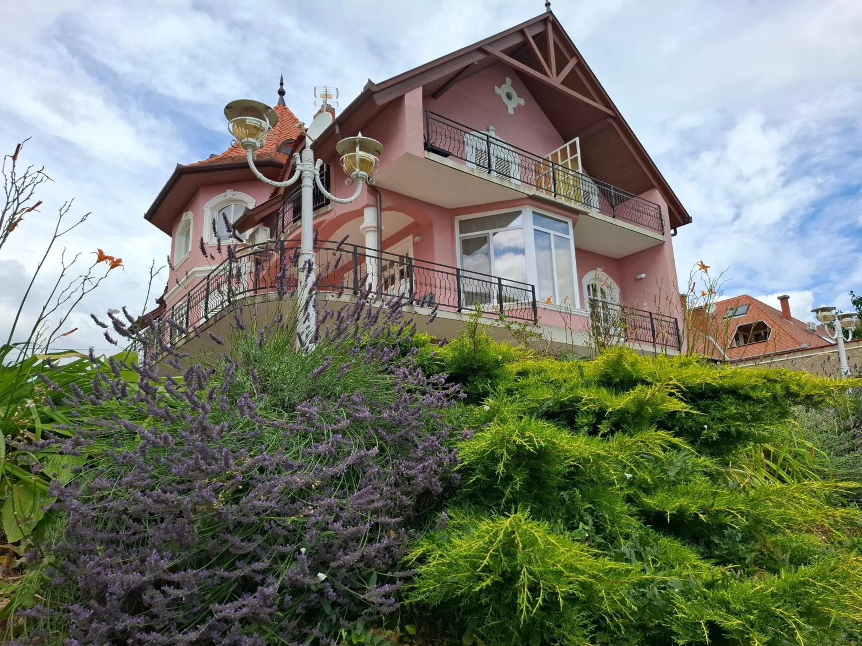 Manor Villa