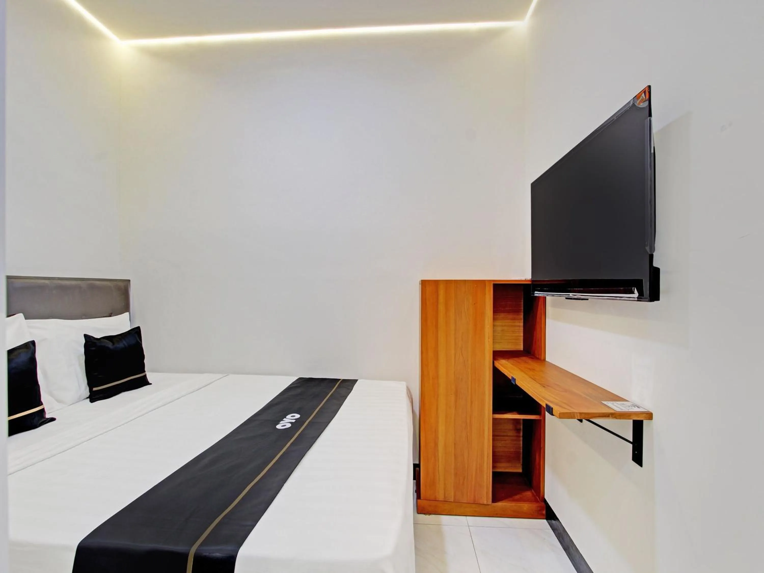 Bedroom, Bed in Collection O 92972 Gaharu Hotel