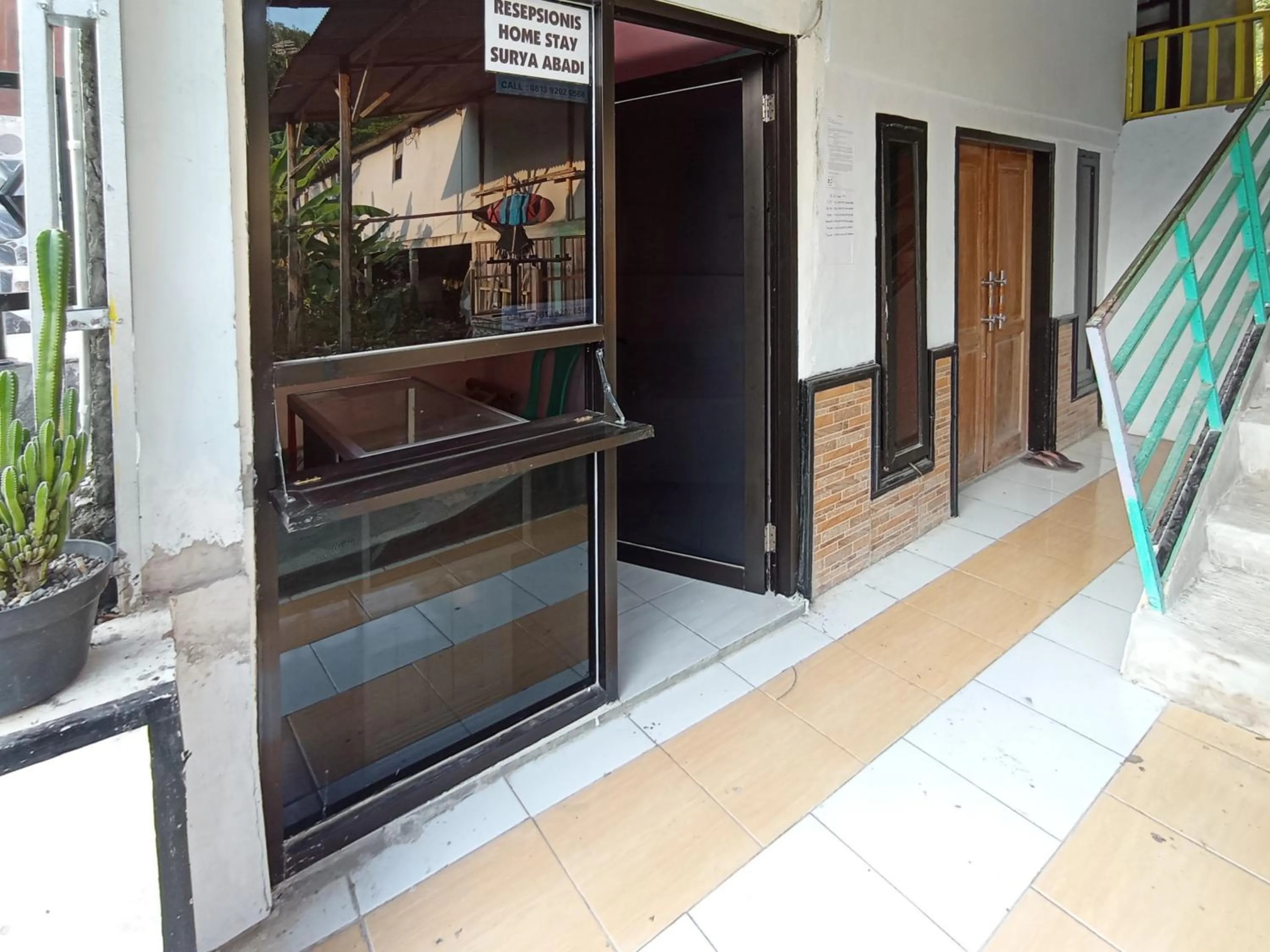 Lobby or reception in Surya Abadi Homestay Syariah RedPartner