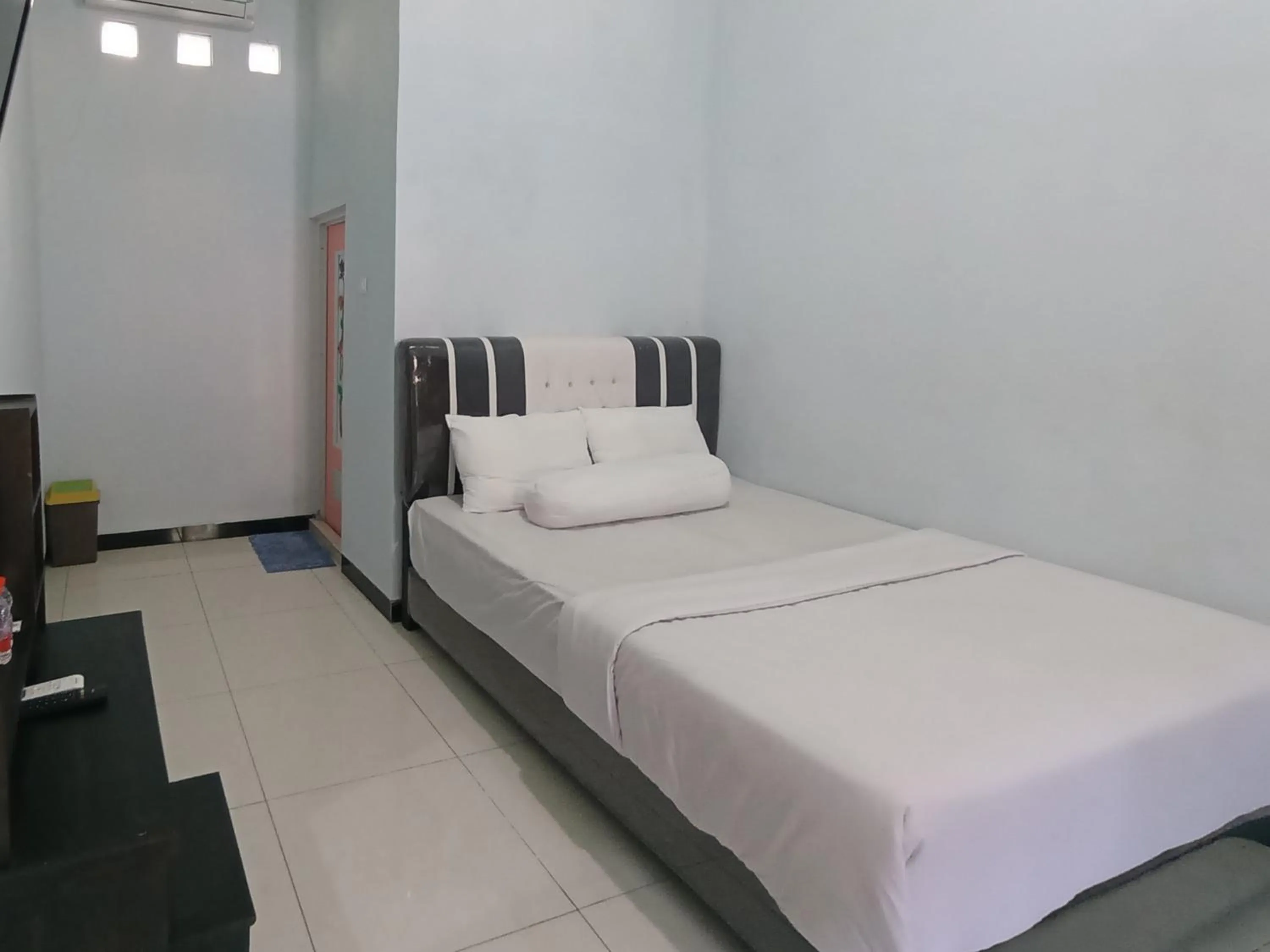 Bedroom, Bed in Surya Abadi Homestay Syariah RedPartner