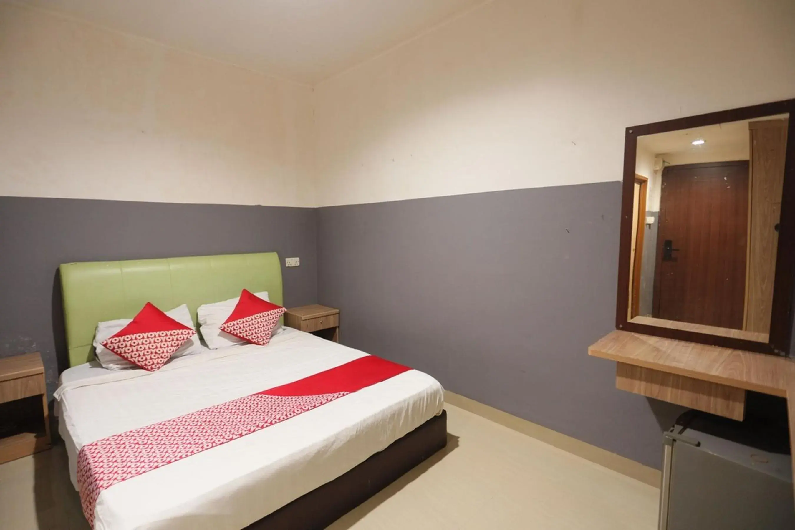 Standard Double Room in Hotel O City Room Standard Double Room in Hotel O City Room