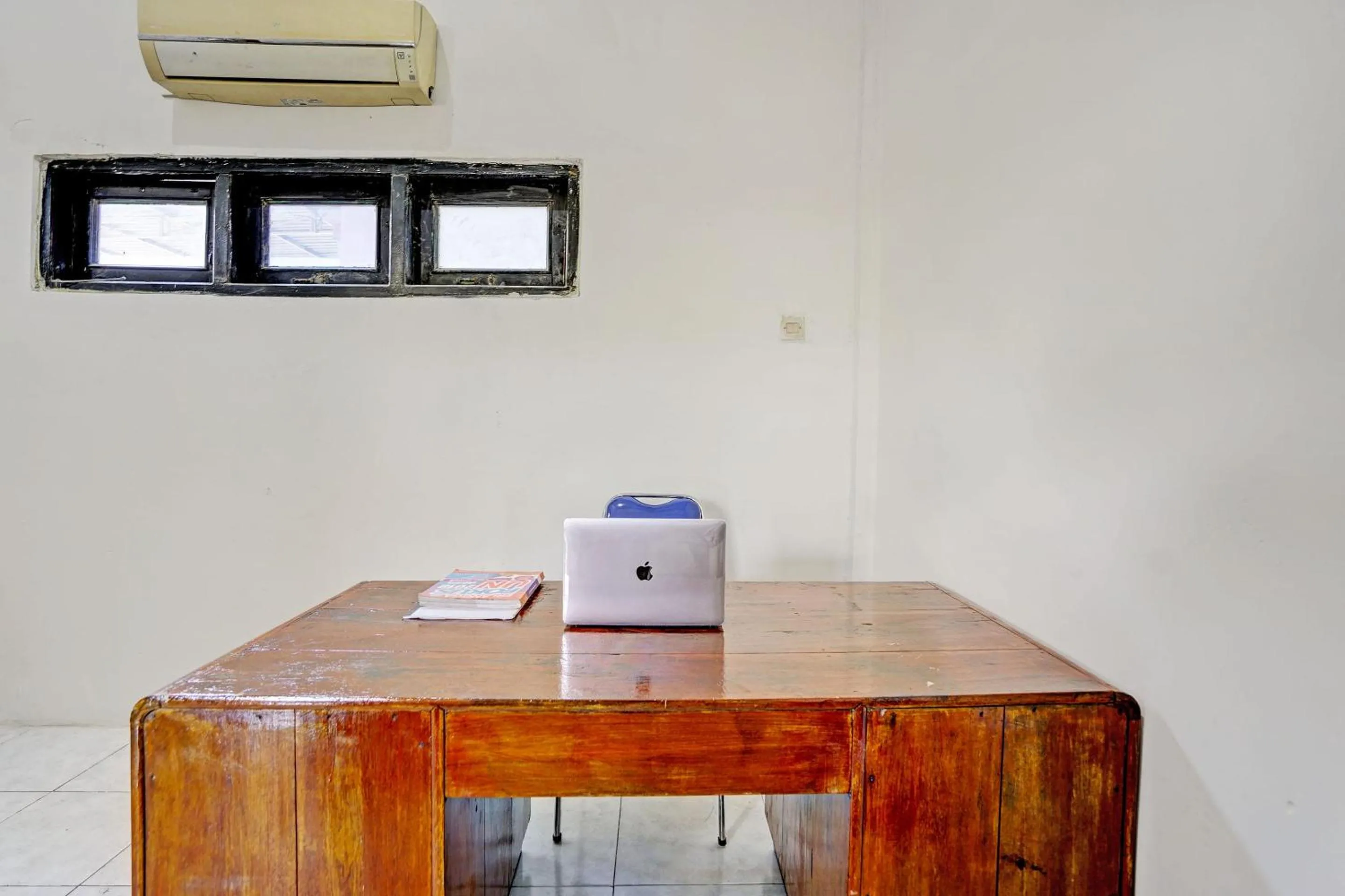 Lobby or reception in OYO Life 93037 Nova Jaya Homestay Syariah