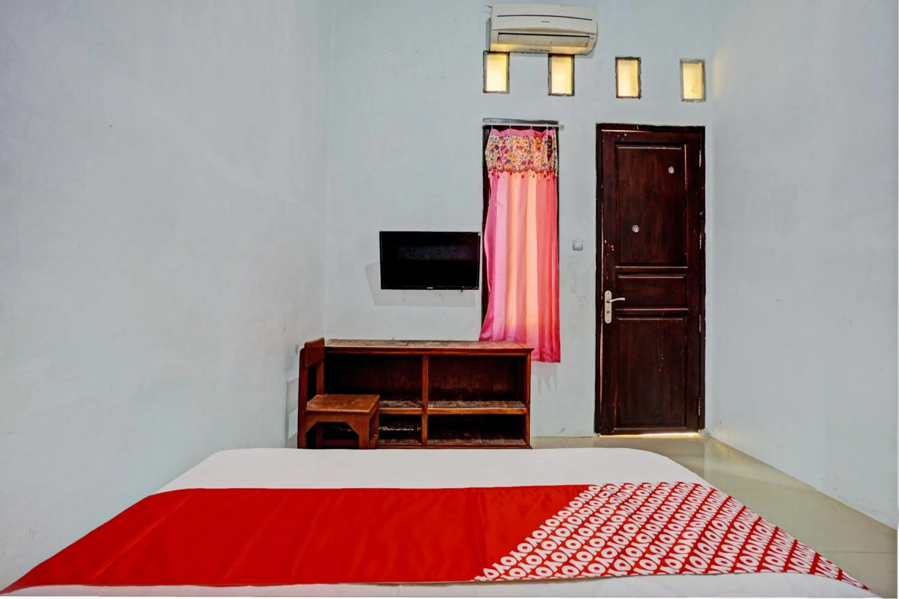 Bedroom, Bed in OYO Life 93036 Eddy Homestay Syariah