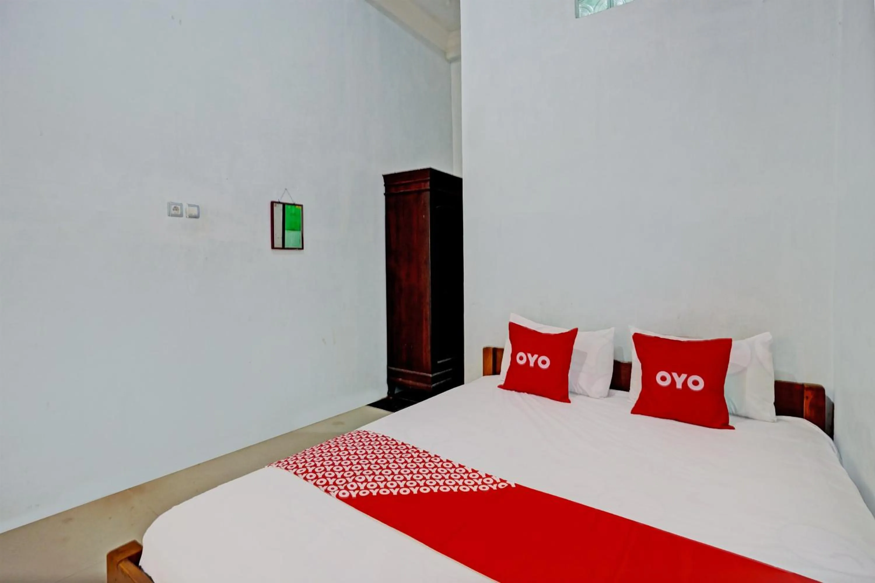 Bedroom, Bed in OYO Life 93036 Eddy Homestay Syariah