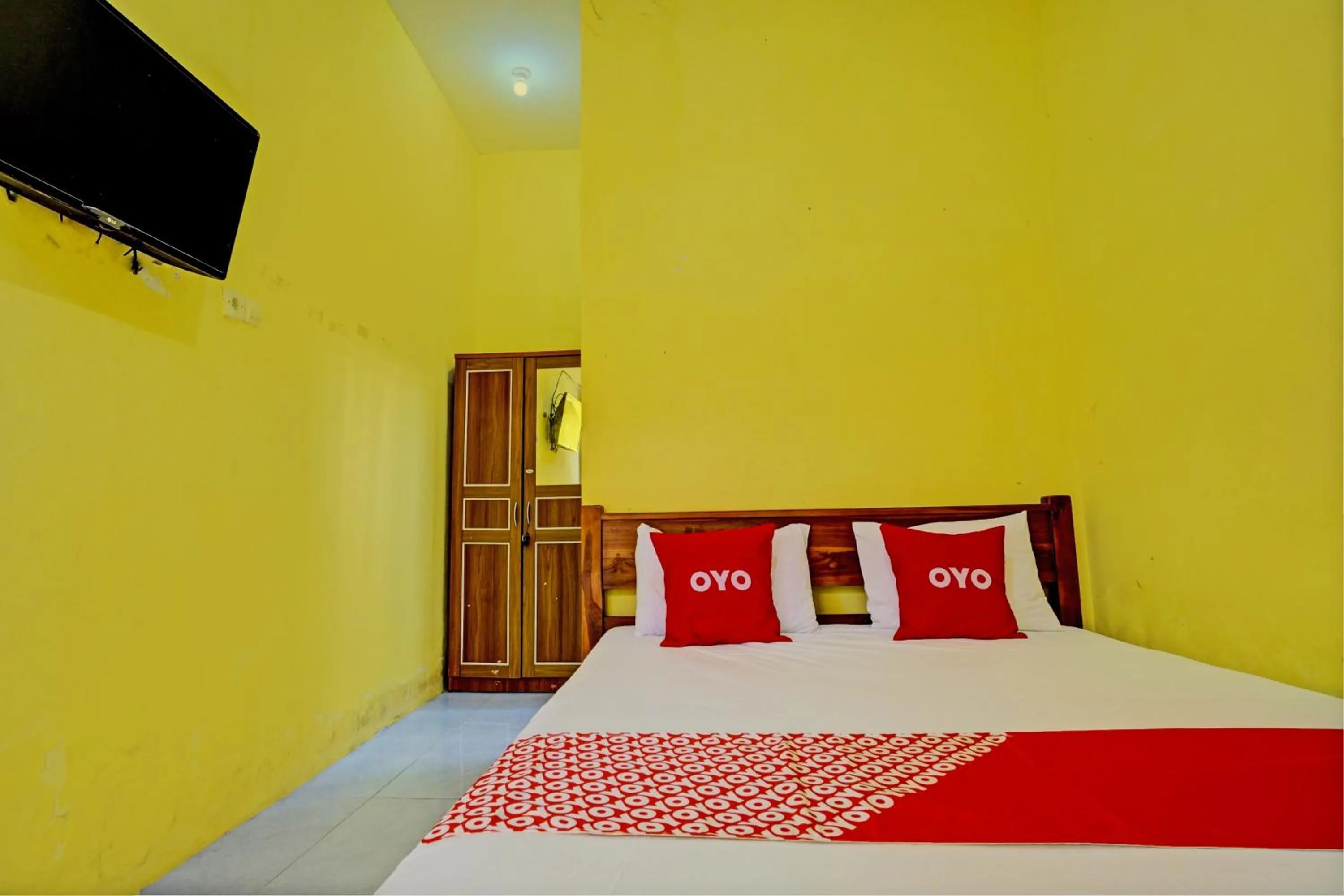 Bedroom, Bed in OYO Life 93036 Eddy Homestay Syariah