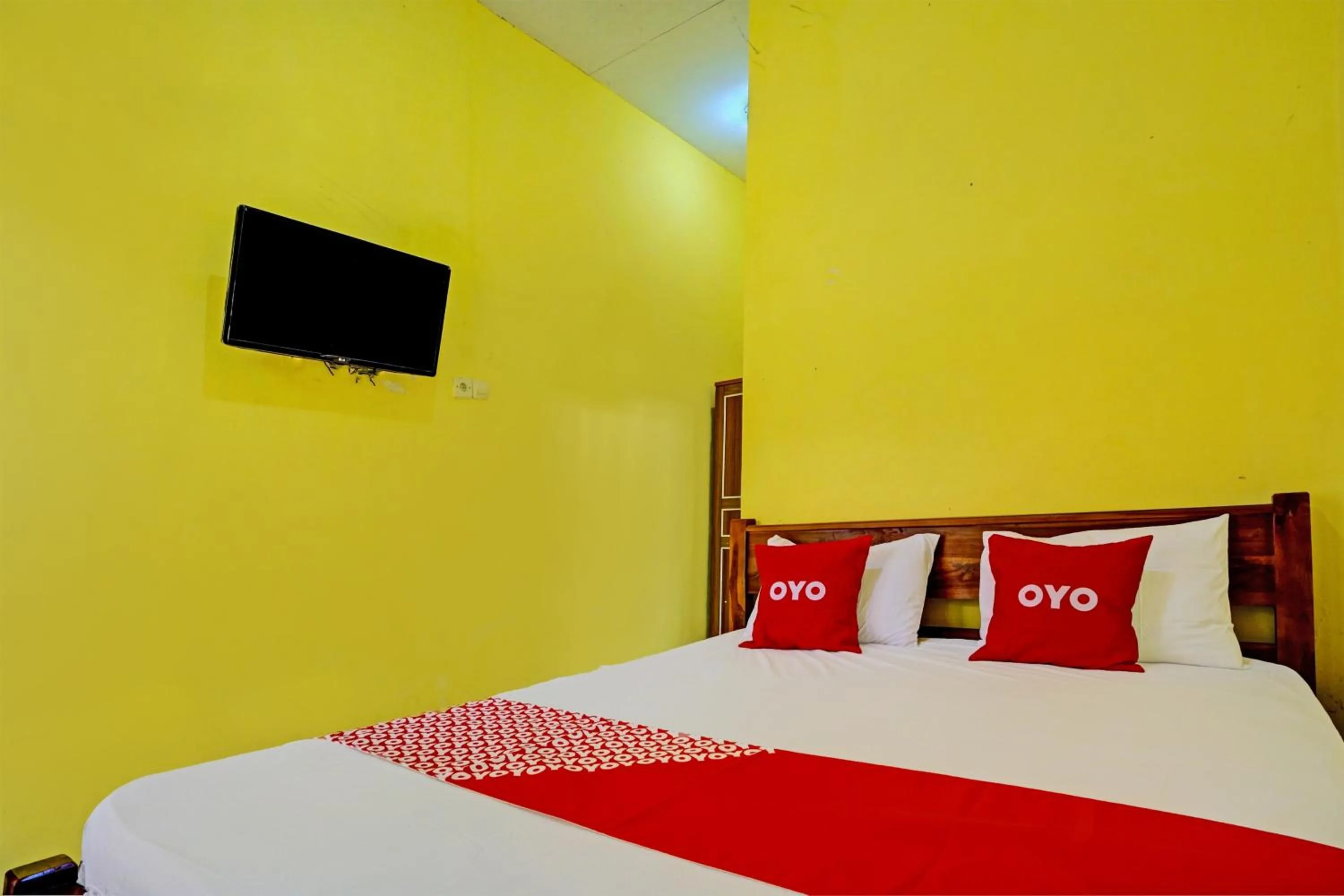Bedroom, Bed in OYO Life 93036 Eddy Homestay Syariah