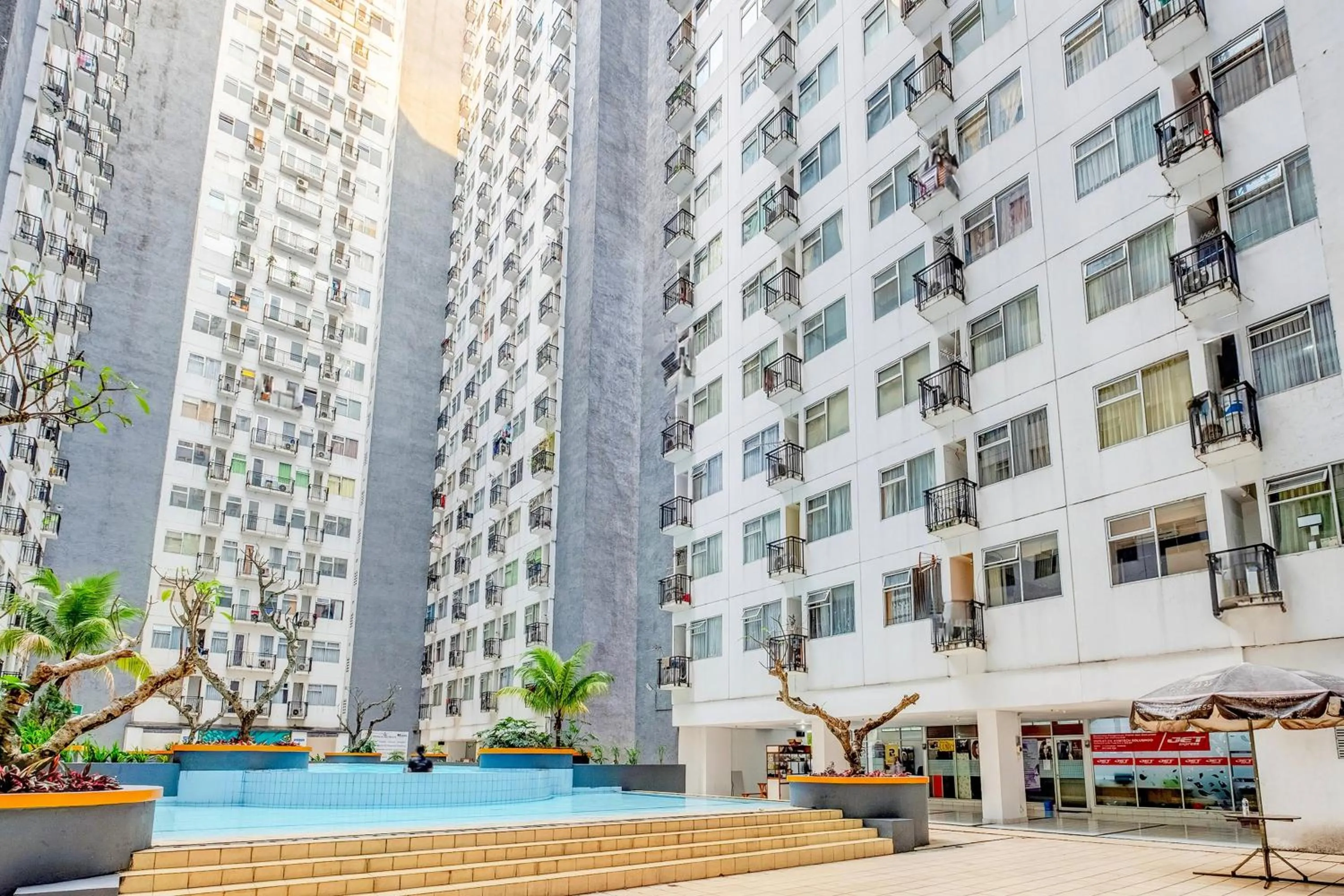 Facade/entrance in Collection O 92981 Apartemen The Jarrdin By Gold Suites Property