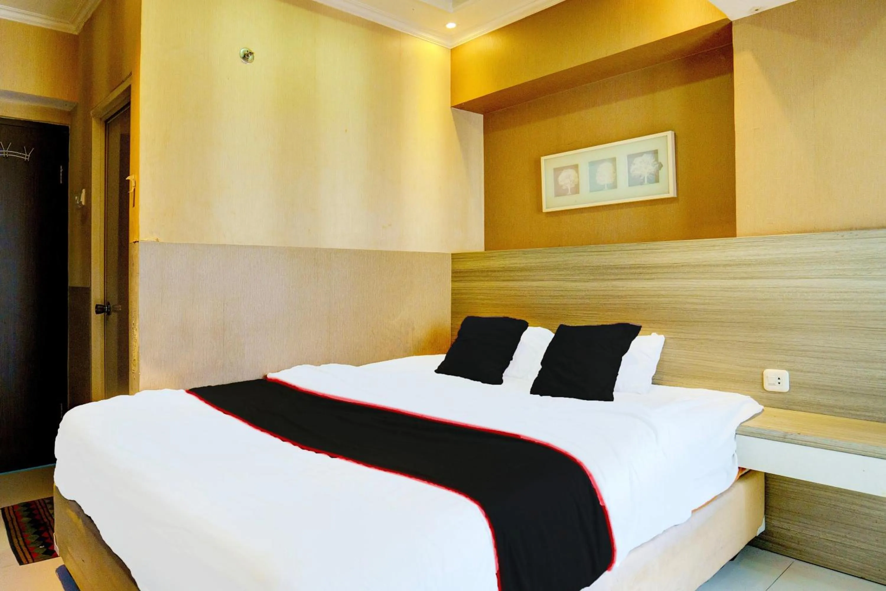 Bedroom, Bed in Collection O 92981 Apartemen The Jarrdin By Gold Suites Property