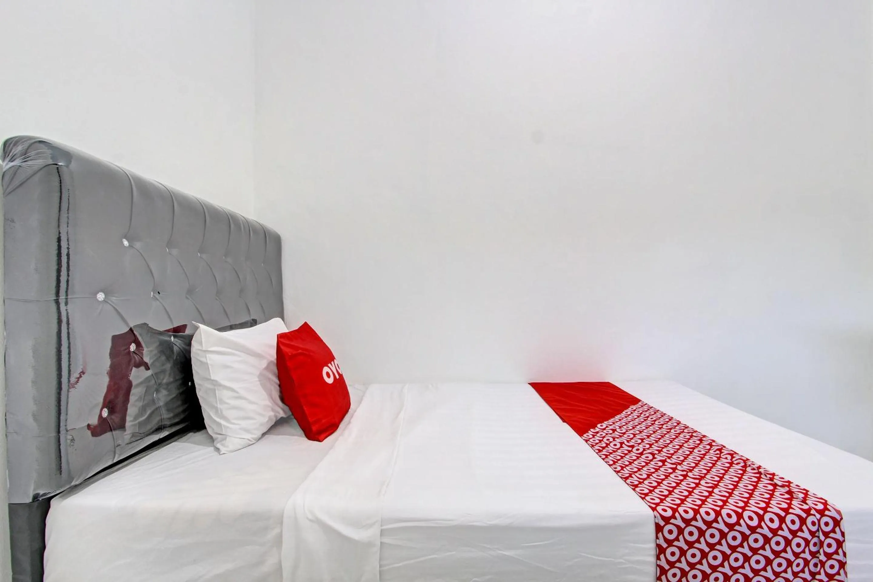 Bedroom, Bed in Hotel O Mi Casa Inn